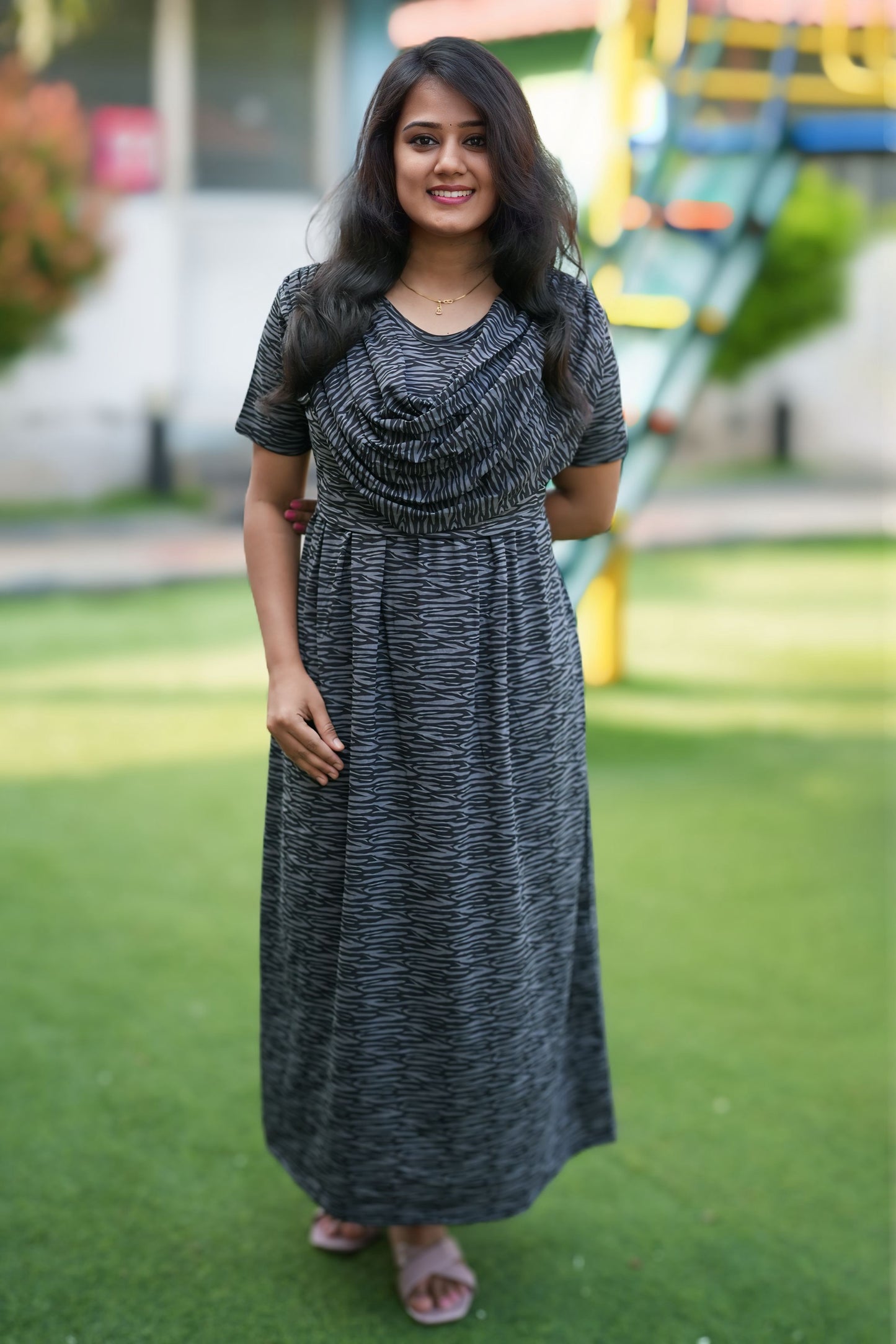 Zevra (Zipless Maternity Shawl)