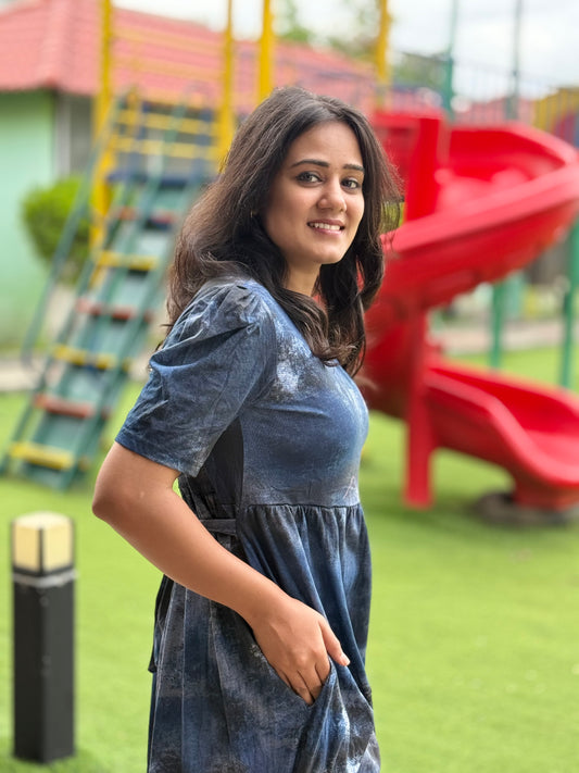 PUFF TYPE MAXI COTTON LOUNGE WEAR WITH ACID SHADED NAVY