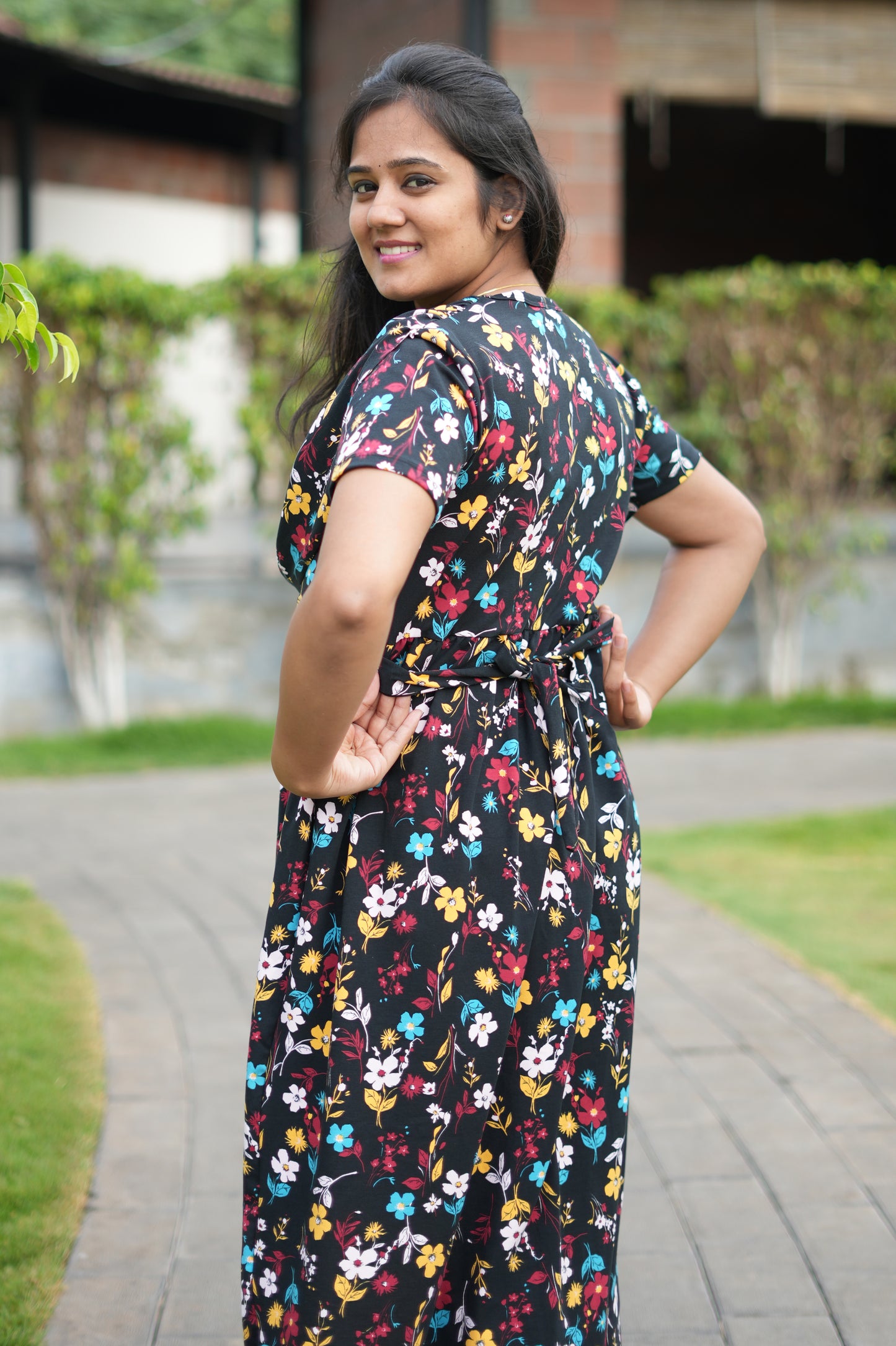 Dupatta Zipless Maternity with Floral Black