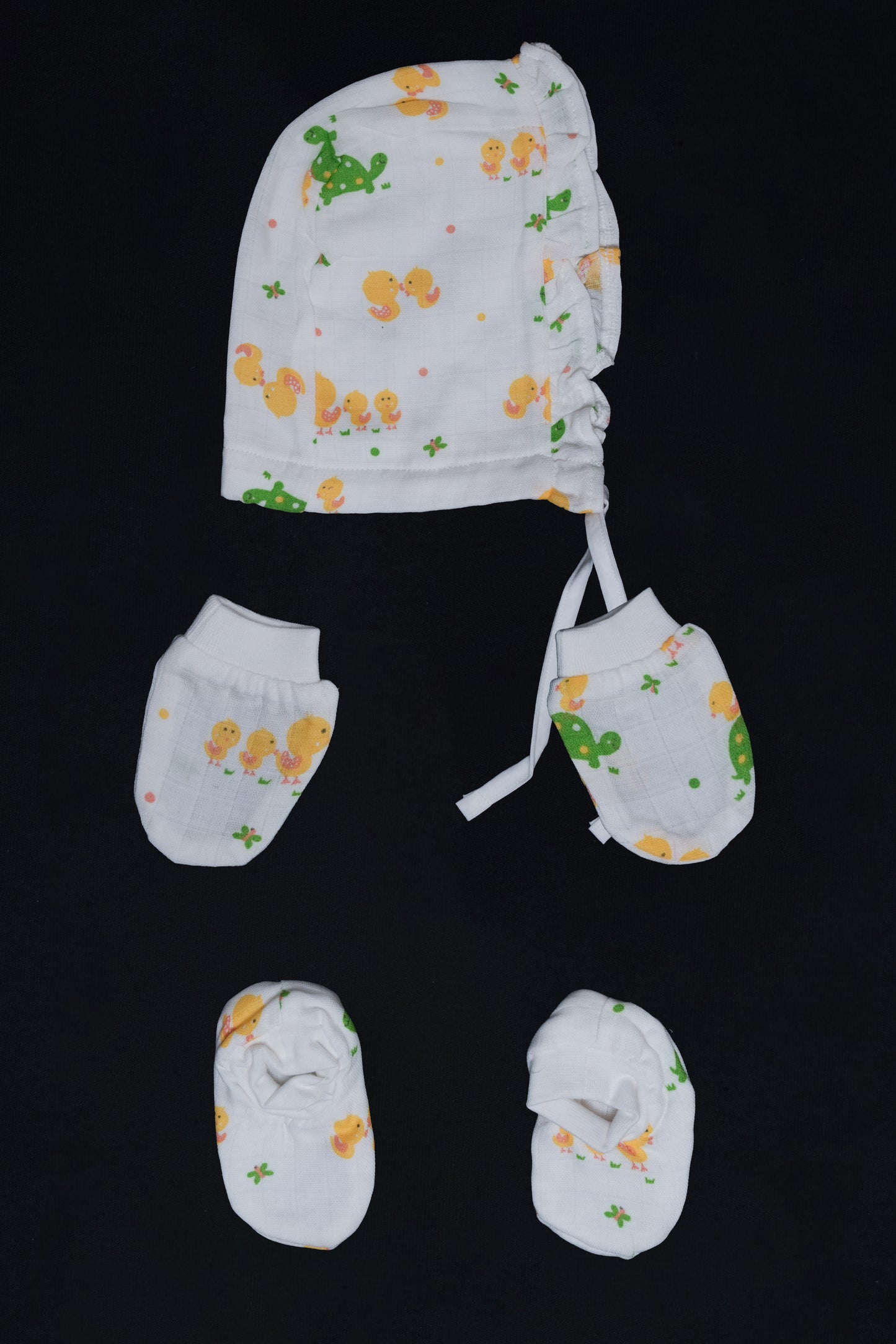 Muslin Jabla Knotted (Only Booties, Mittens, Frill Cap)