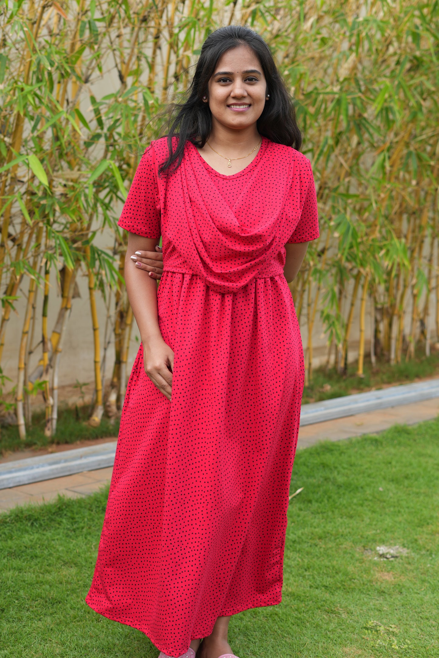 Dupatta Zipless Maternity with Redish Dot
