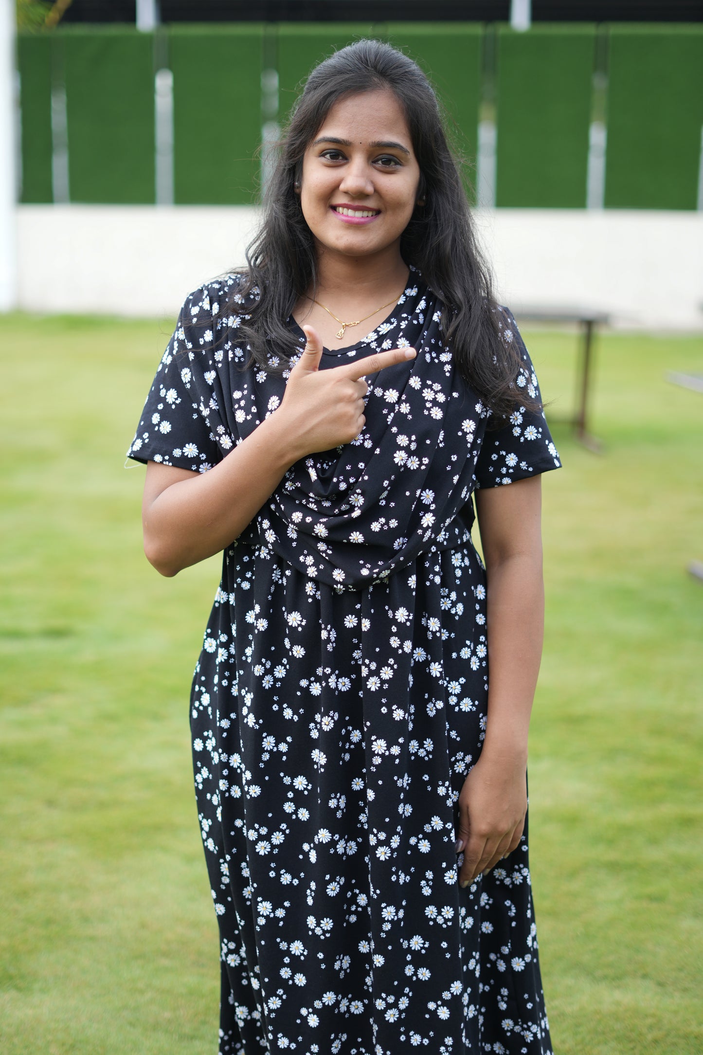 Dupatta Zipless Maternity with Blackie Flower