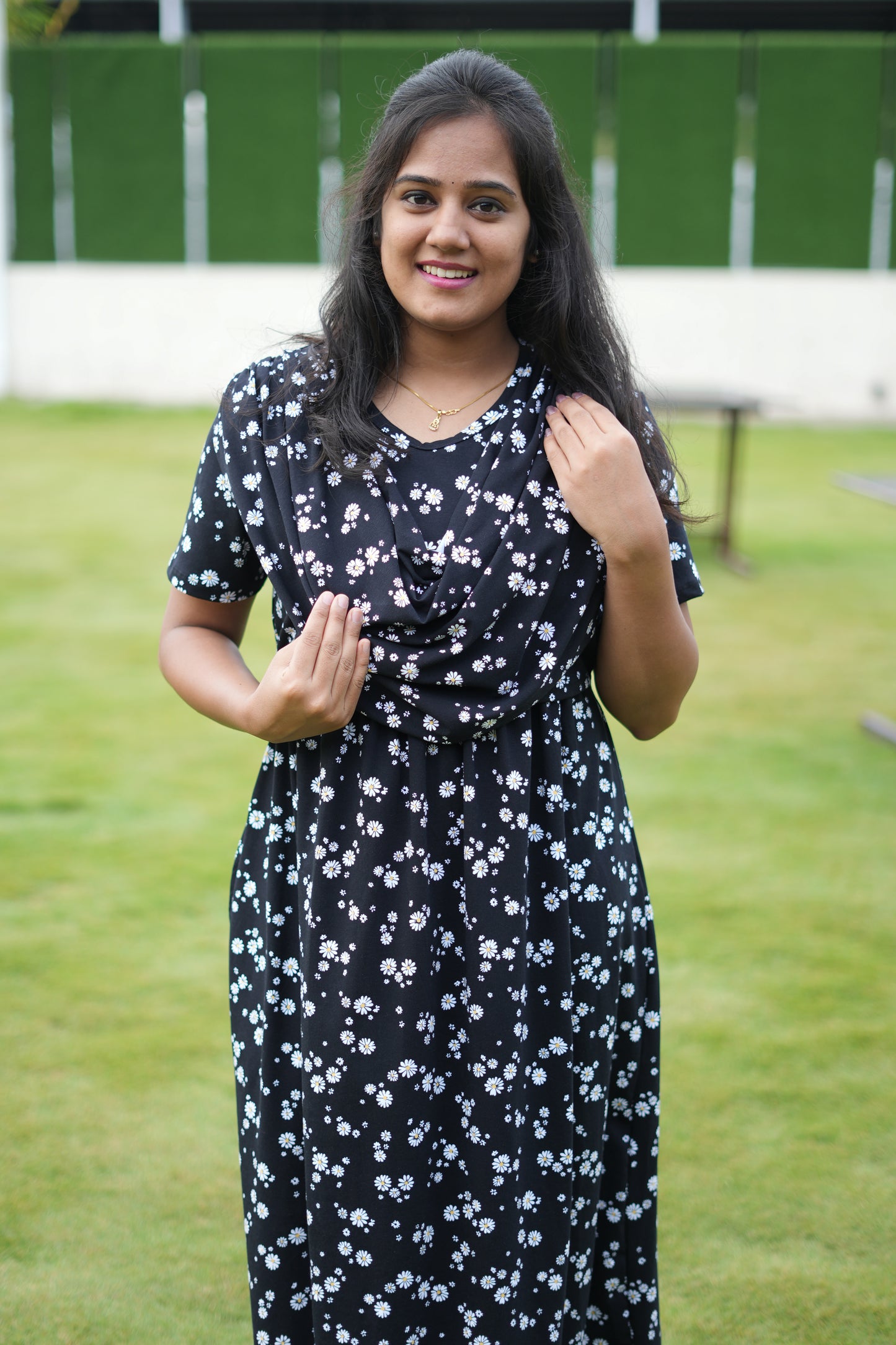 Dupatta Zipless Maternity with Blackie Flower