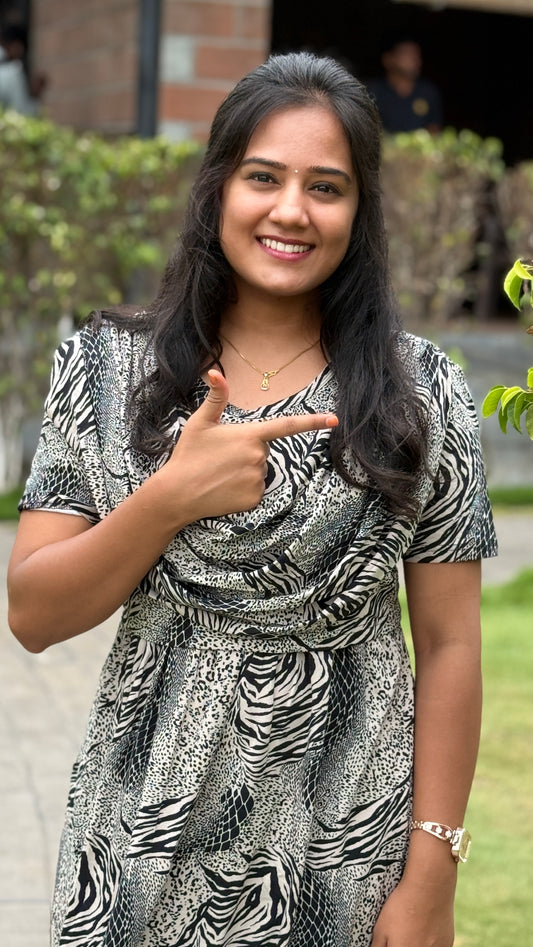 Dupatta Zipless Maternity with Black Mild Sandal Design