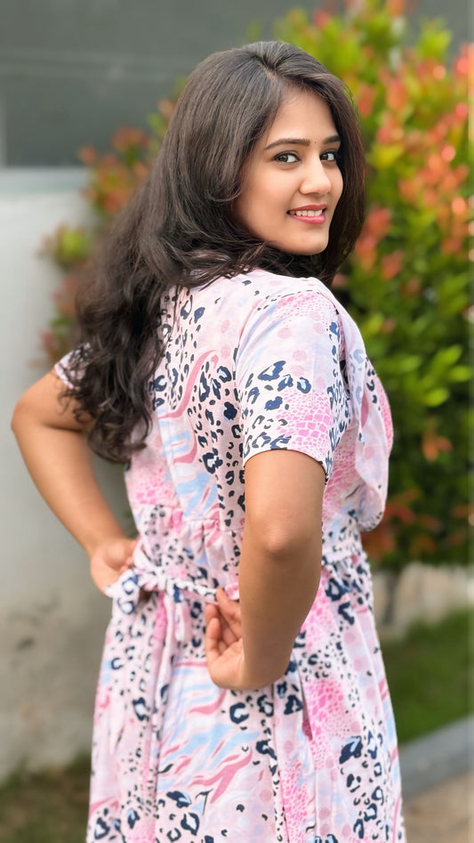 Pinkora (Zipless Maternity Shawl)