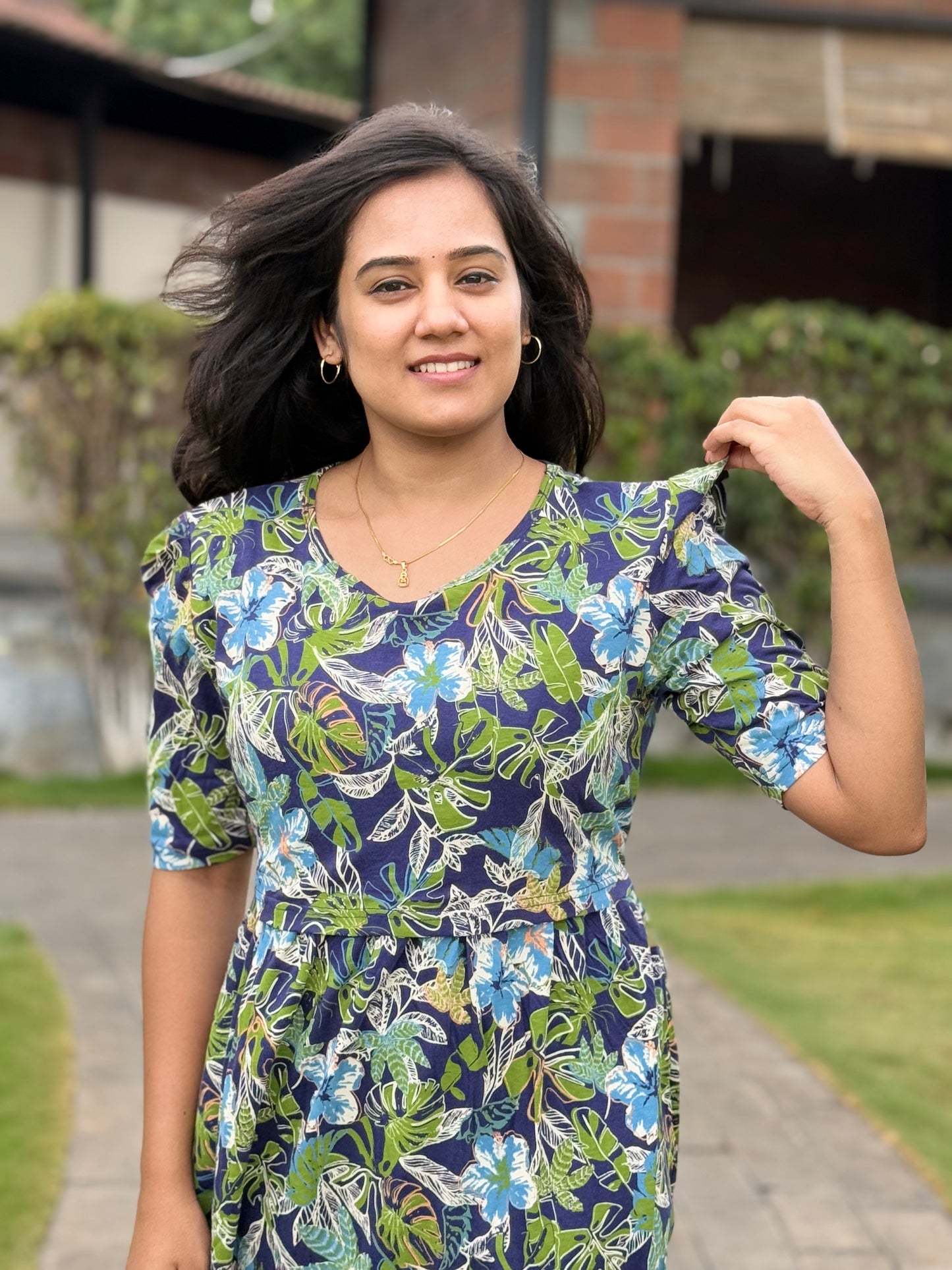 Zipless Maternity Puff with 3/4th Sleeve Floral Greenish Navy