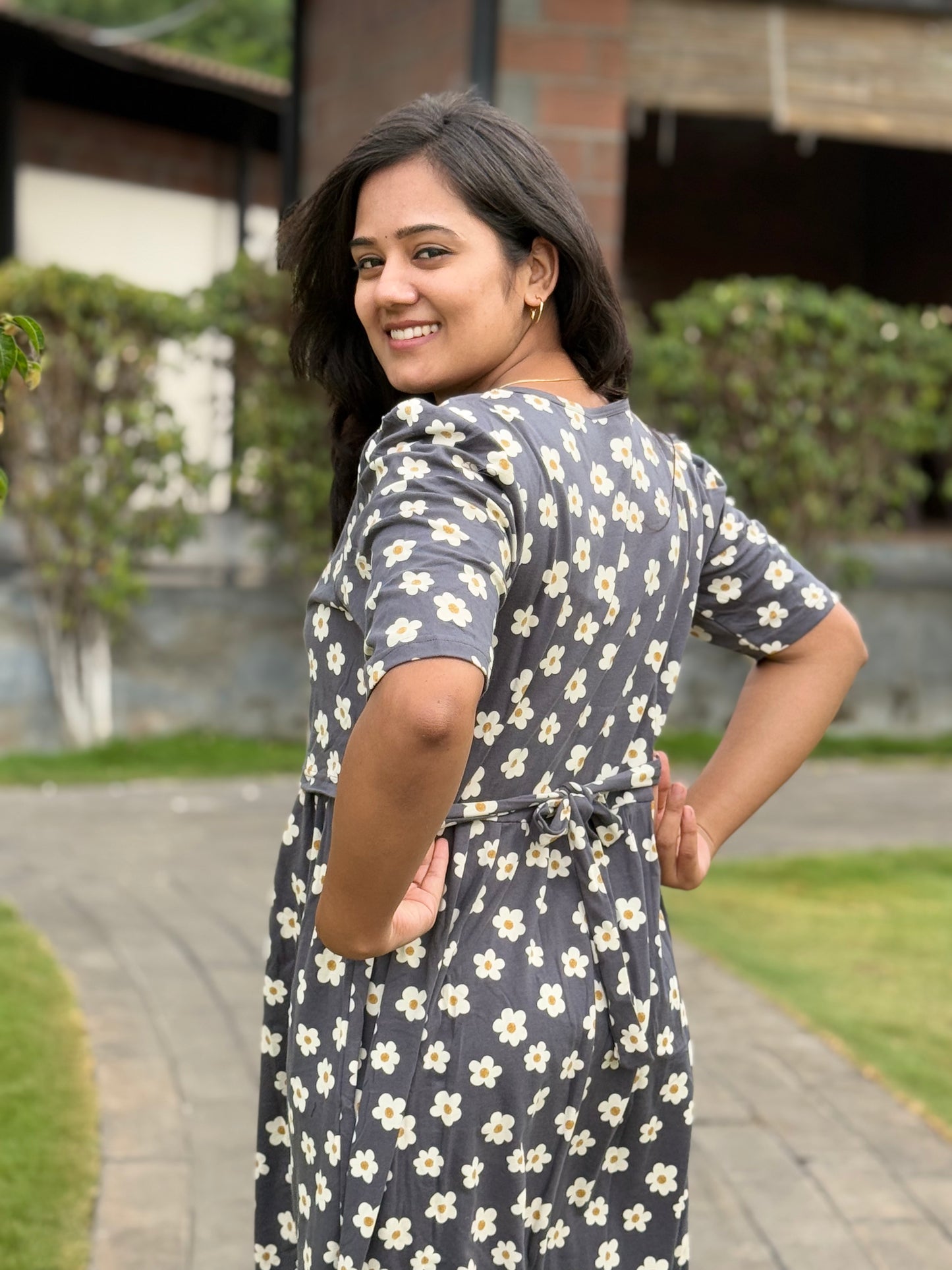Zipless Maternity Puff with 3/4th Sleeve Floral Grey