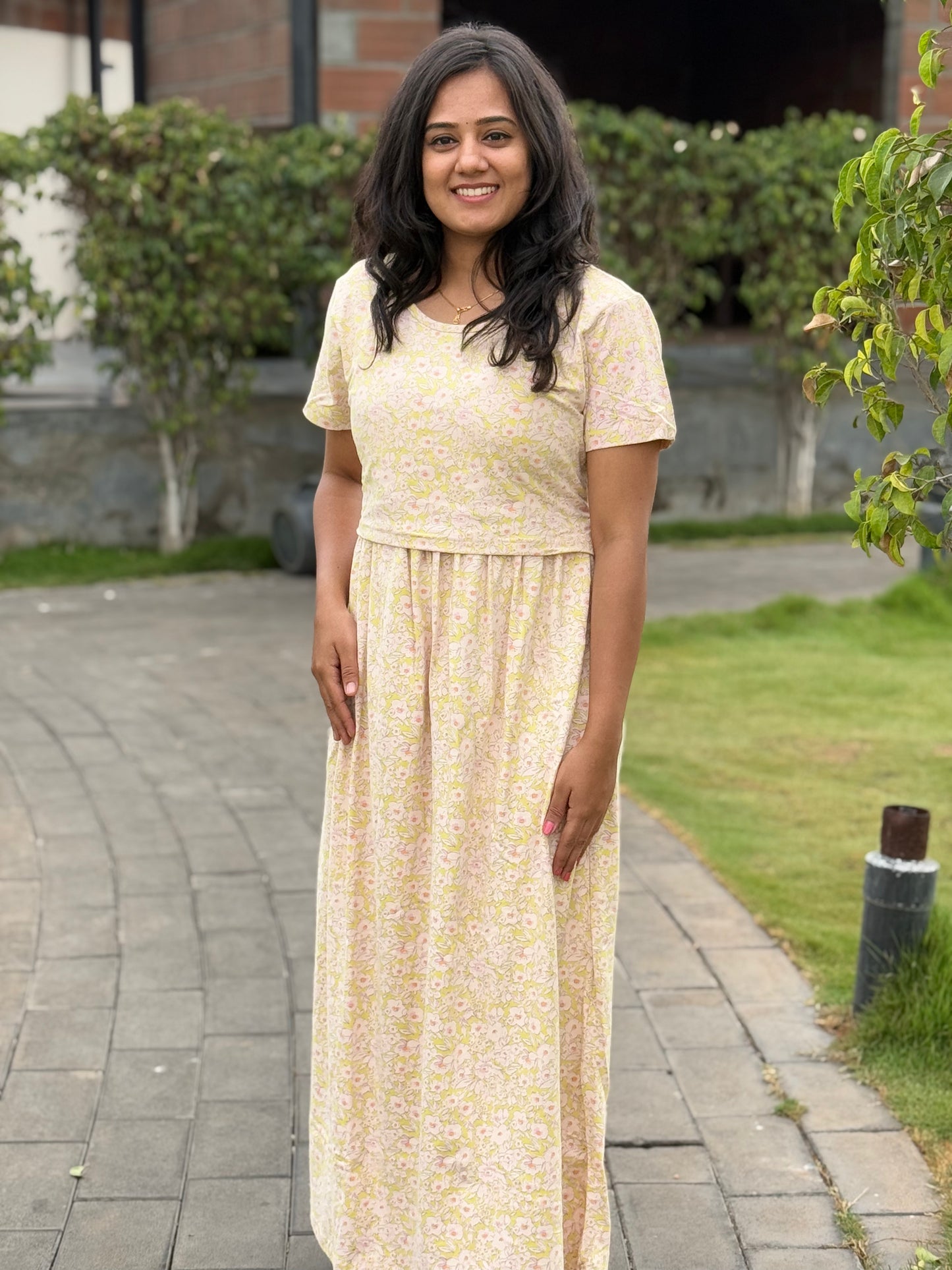 Zipless Maternity Puff with 3/4th Sleeve Maxi Mild Pink Yellowish