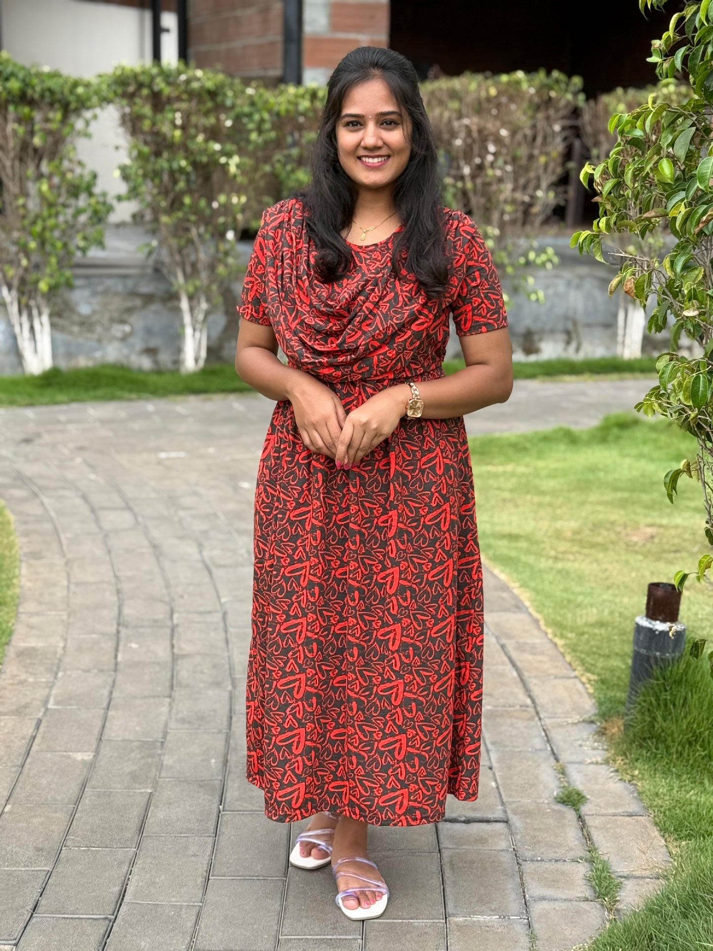 Dupatta Zipless Maternity with Meron Red Heart