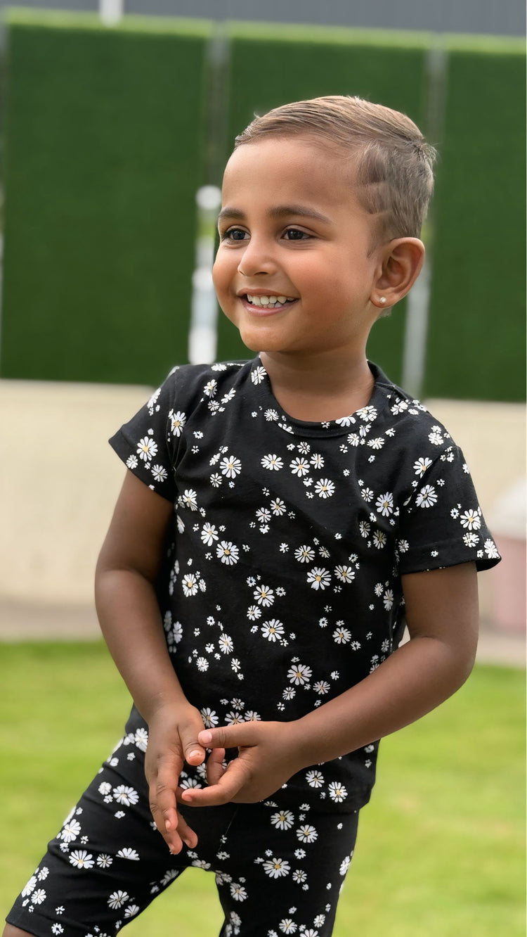 BABY 6 MONTHS TO 1.5 MONTHS