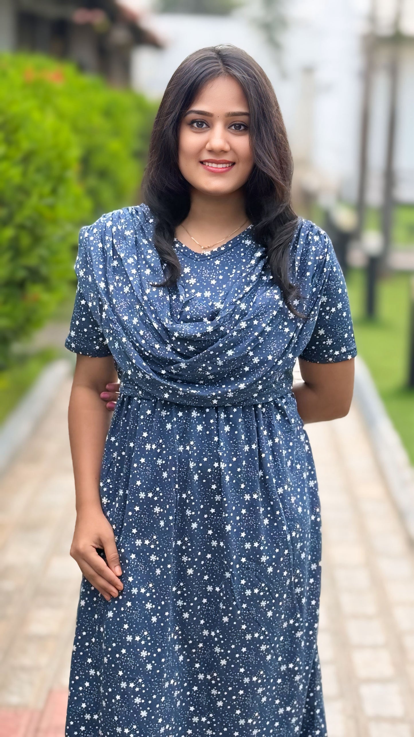 Star Blueora (Zipless Maternity Shawl)