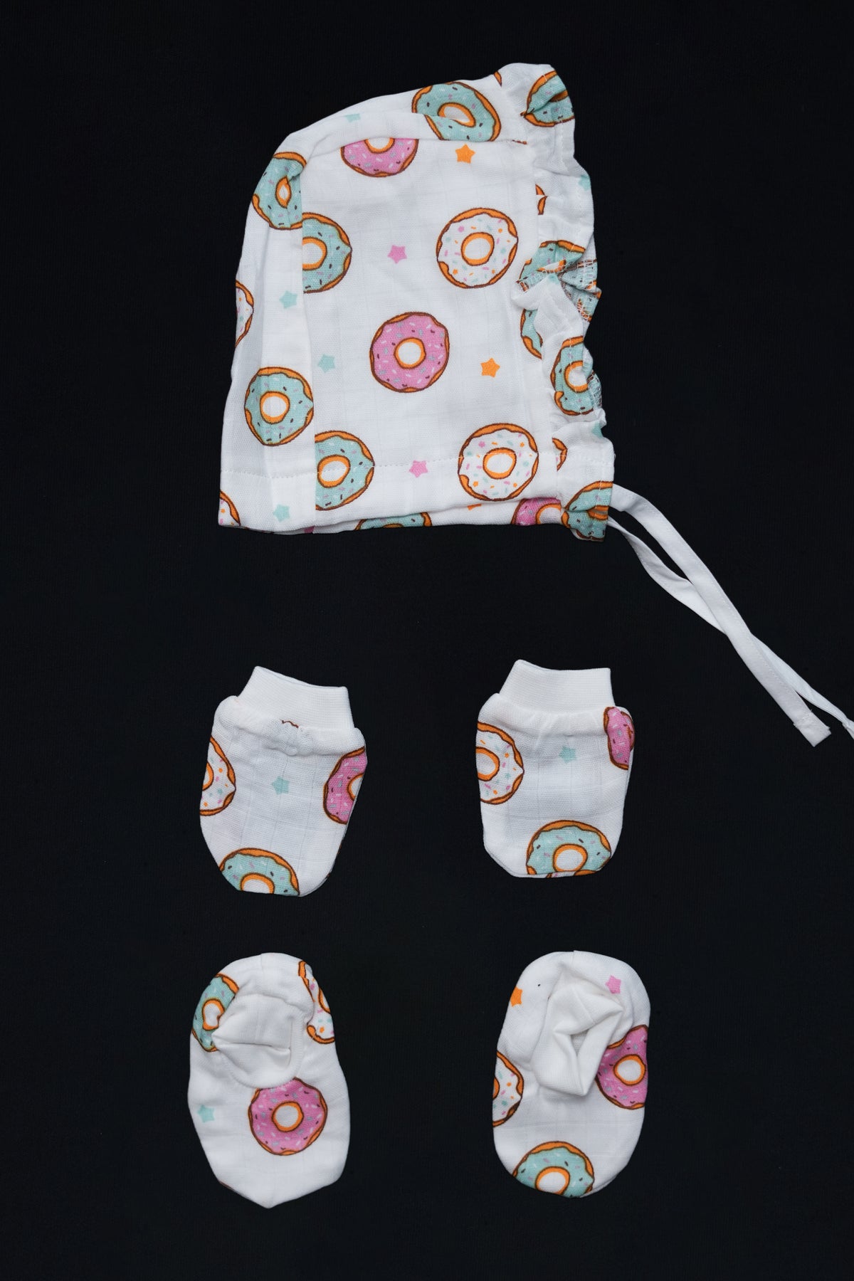 Muslin Jabla Knotted (Only Booties, Mittens, Frill Cap)