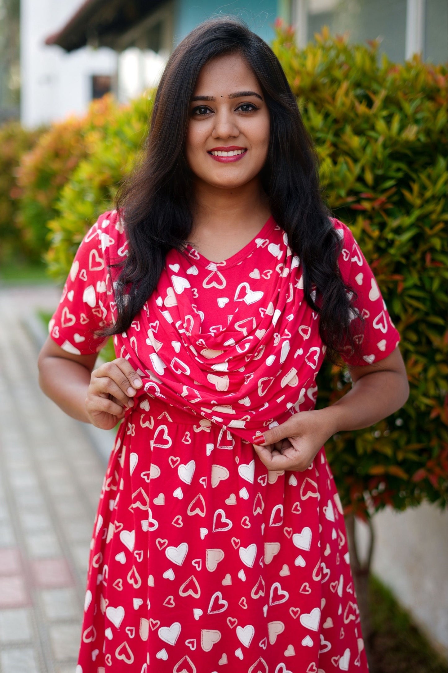 Crimson Heart (Zipless Maternity Shawl)