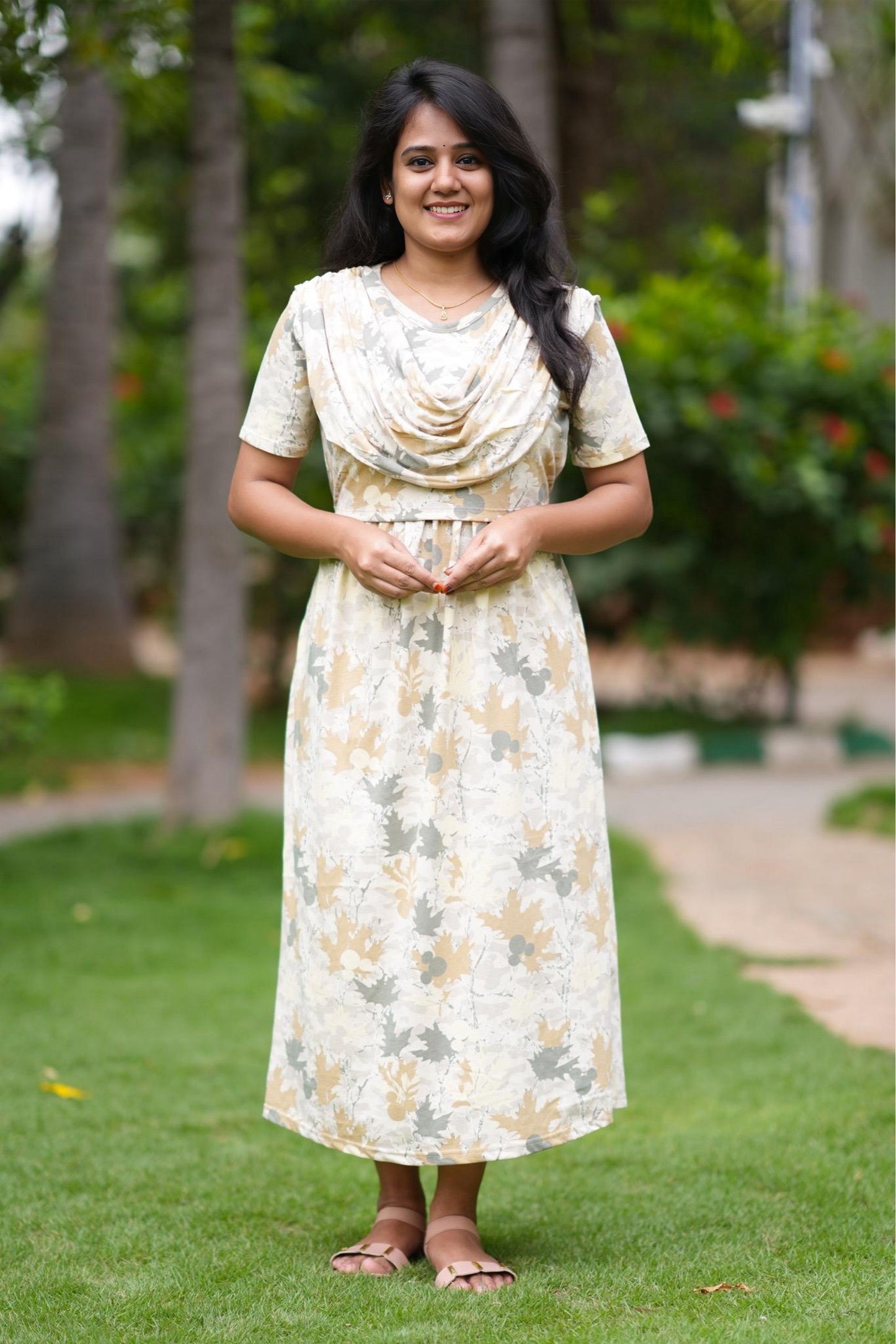 Soft Petal  (Zipless Maternity Shawl)