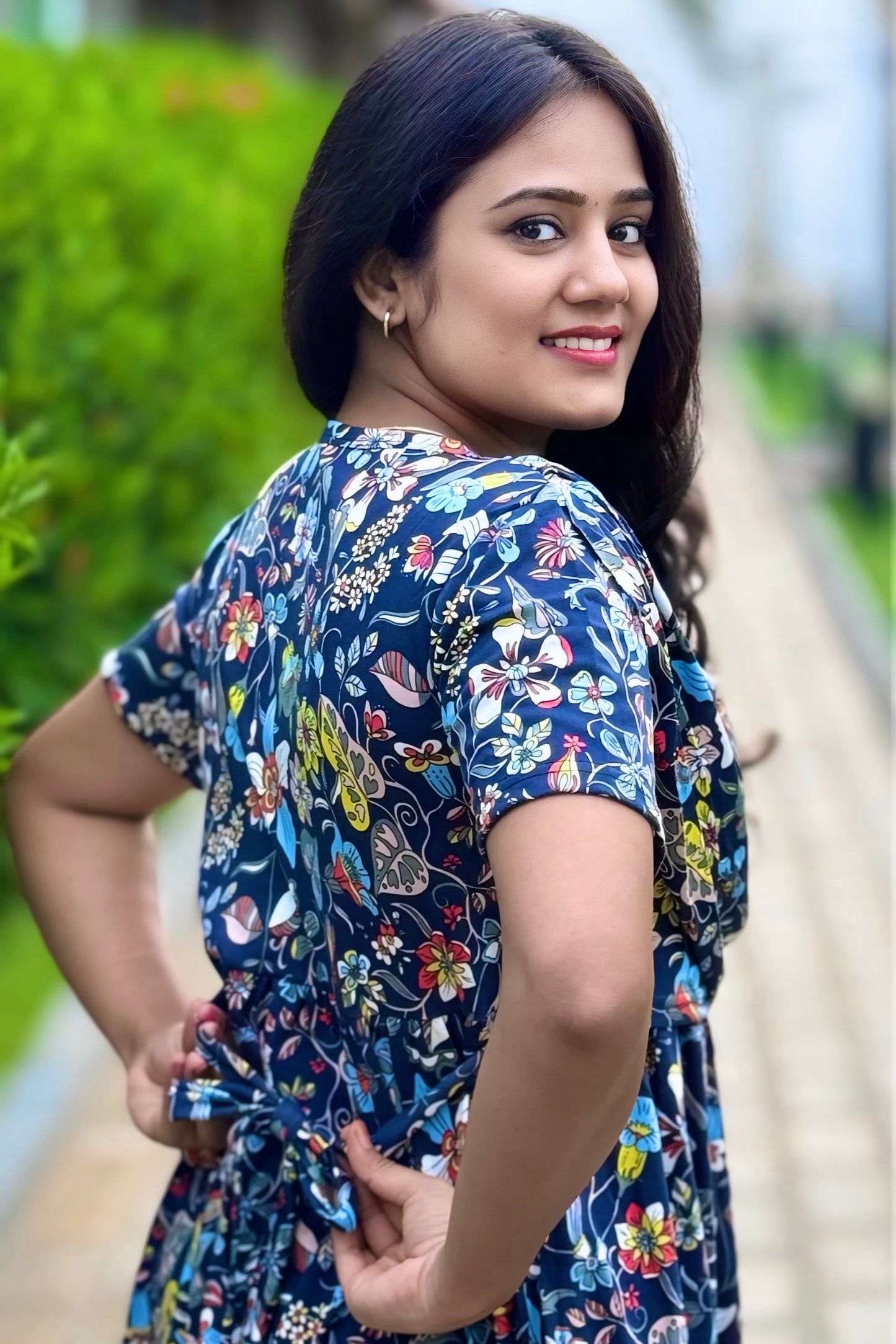 Vivoura (Zipless Maternity Shawl)