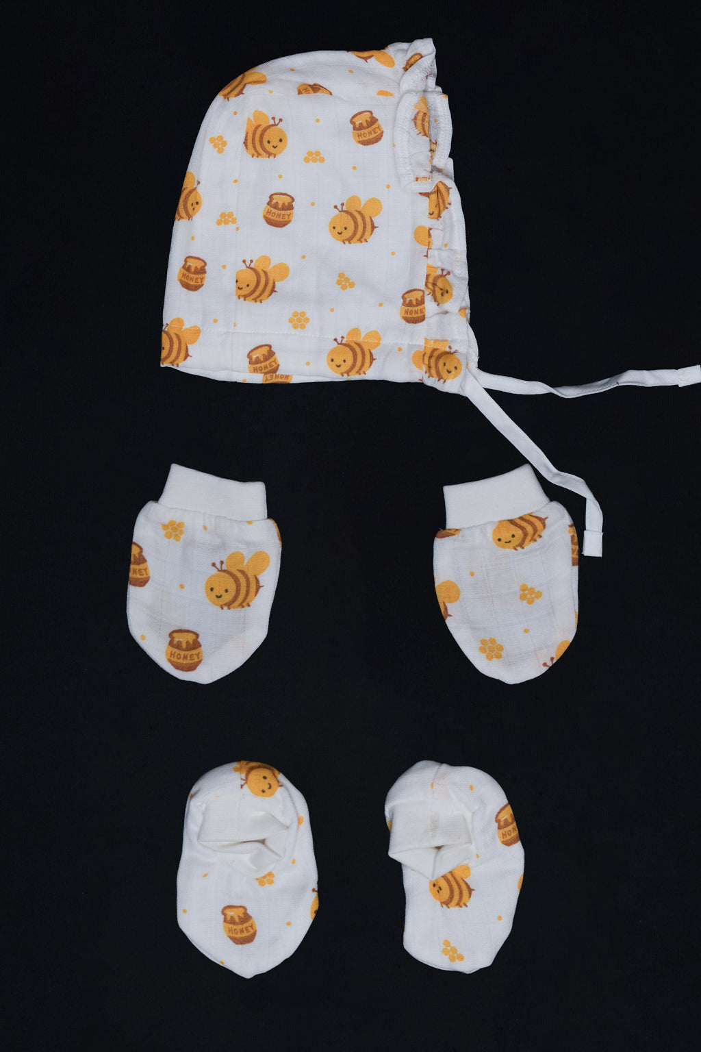 Muslin Jabla Knotted (Only Booties, Mittens, Frill Cap)