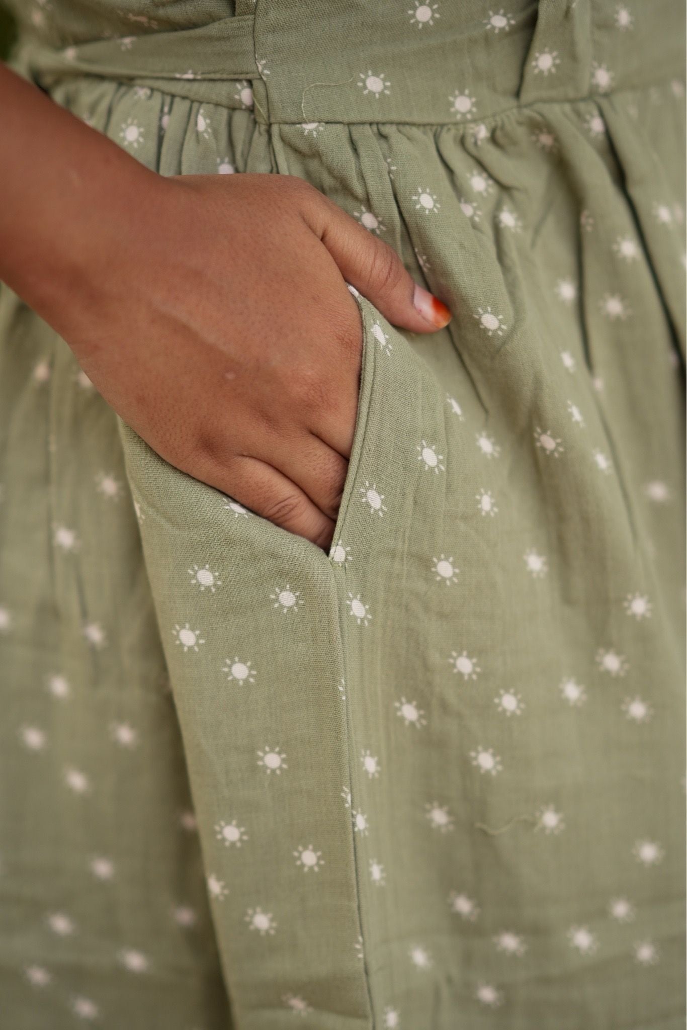 Premium Muslin Cotton  (Olive Bloom)