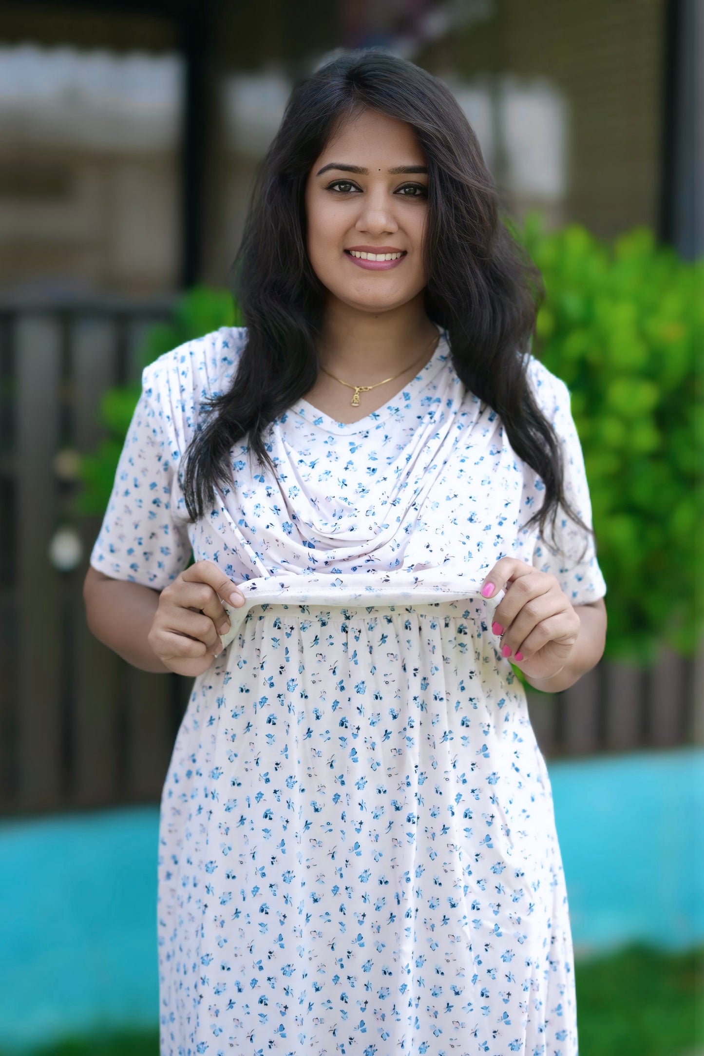 BluPetal (Zipless Maternity Shawl)