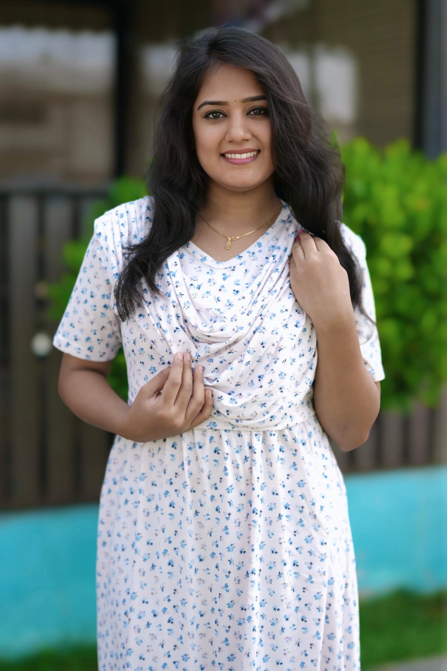 BluPetal (Zipless Maternity Shawl)