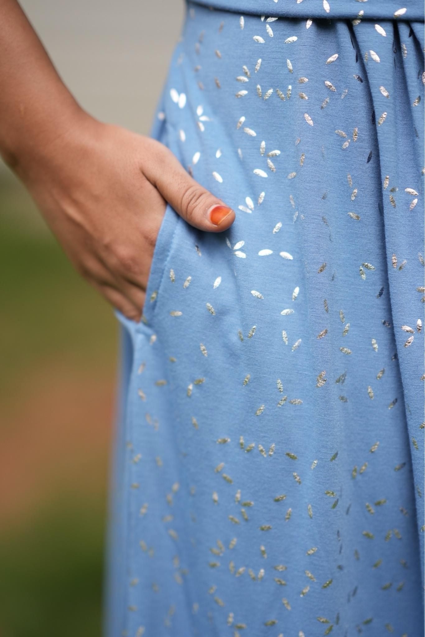 Misty Blue (Zipless Maternity Shawl)