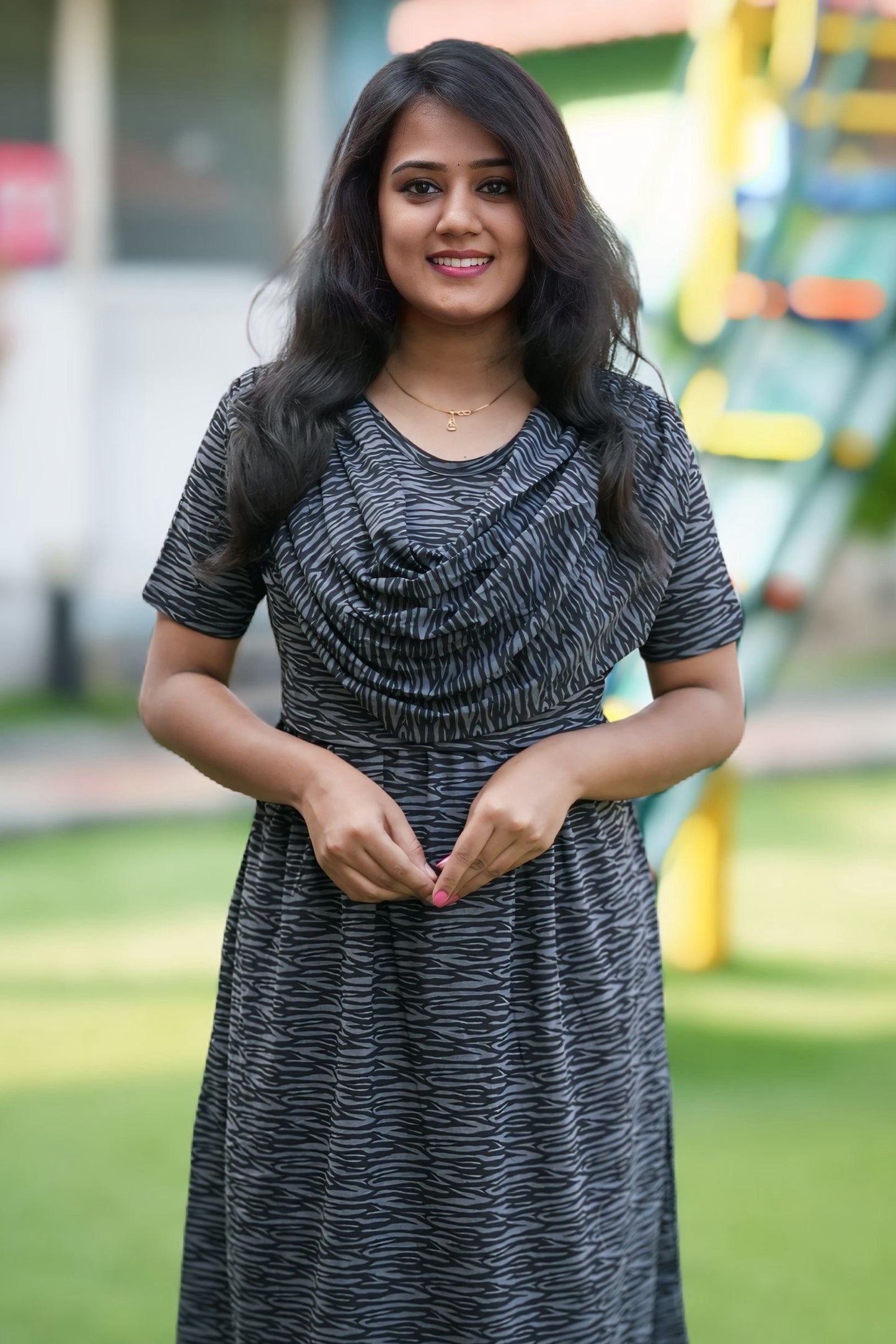 Zevra (Zipless Maternity Shawl)