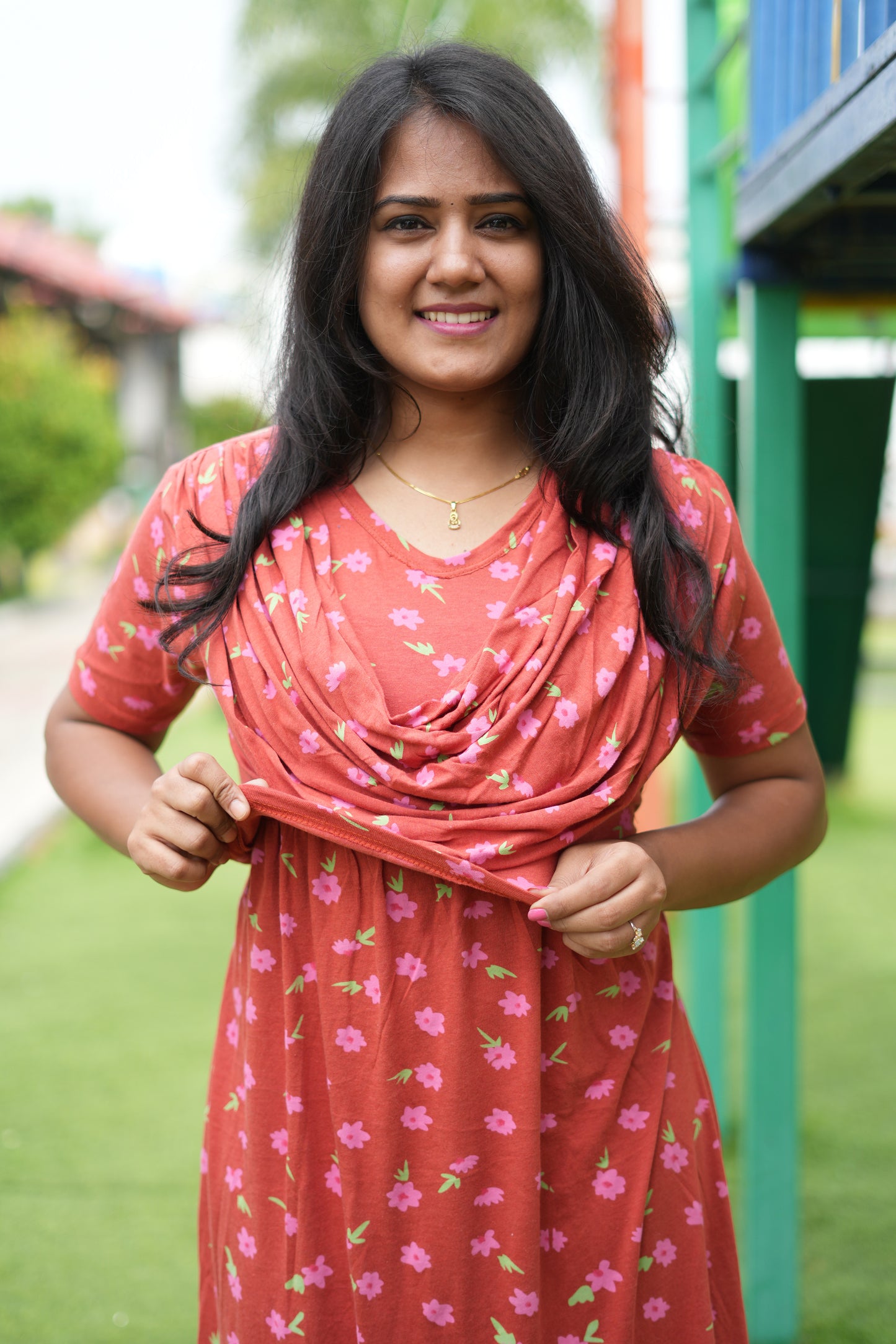 Embré (Zipless Maternity Shawl)