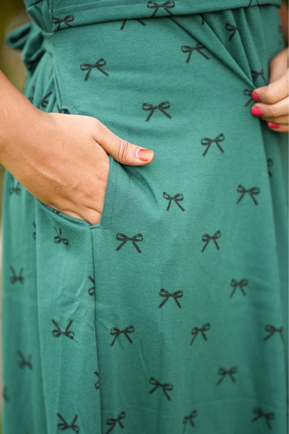 Green Grace (Zipless Maternity Shawl)