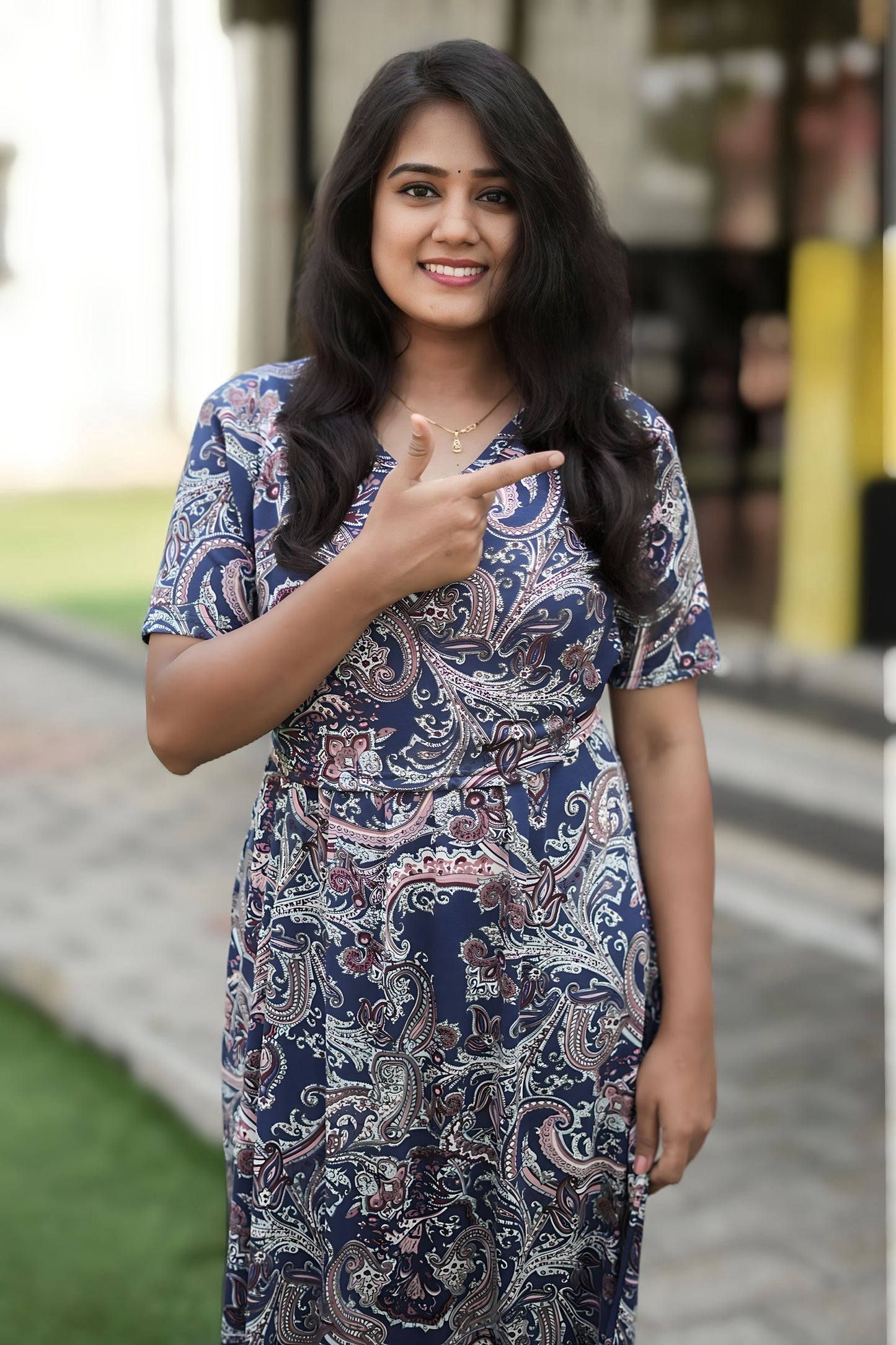 Pluvia (Zipless Maternity)