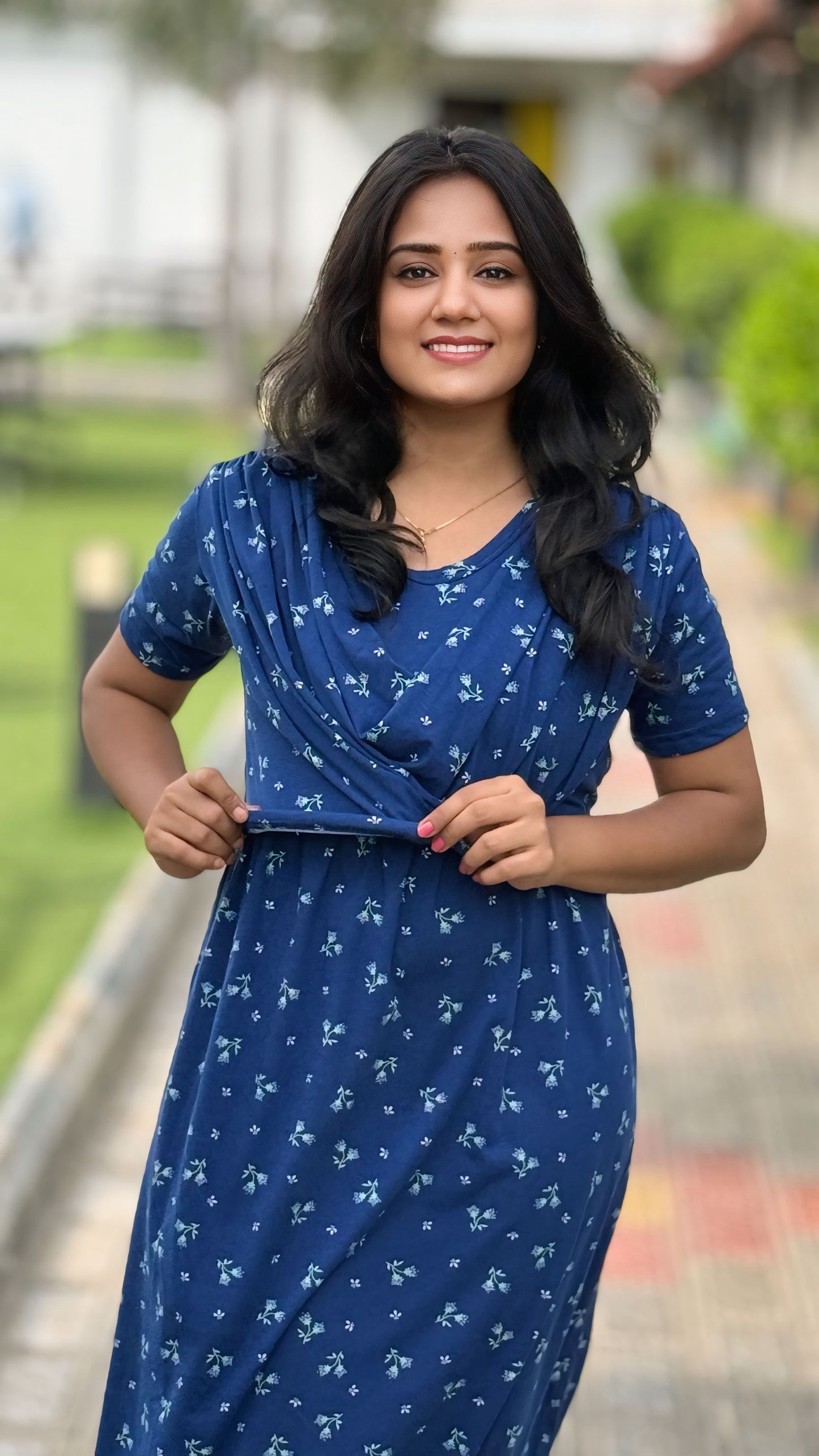 Blue Charm (Zipless Maternity Shawl)