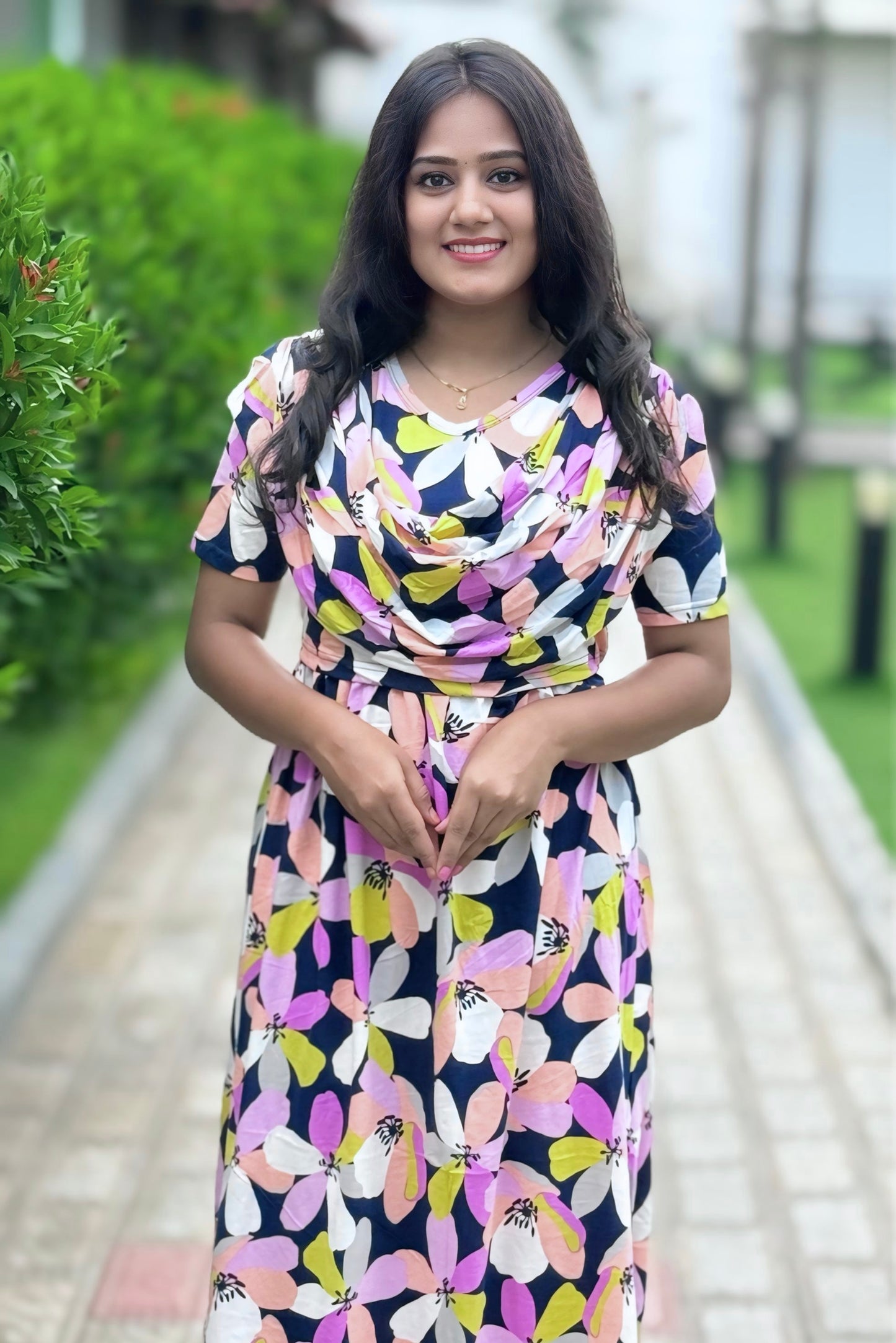 Bloomora (Zipless Maternity Shawl)