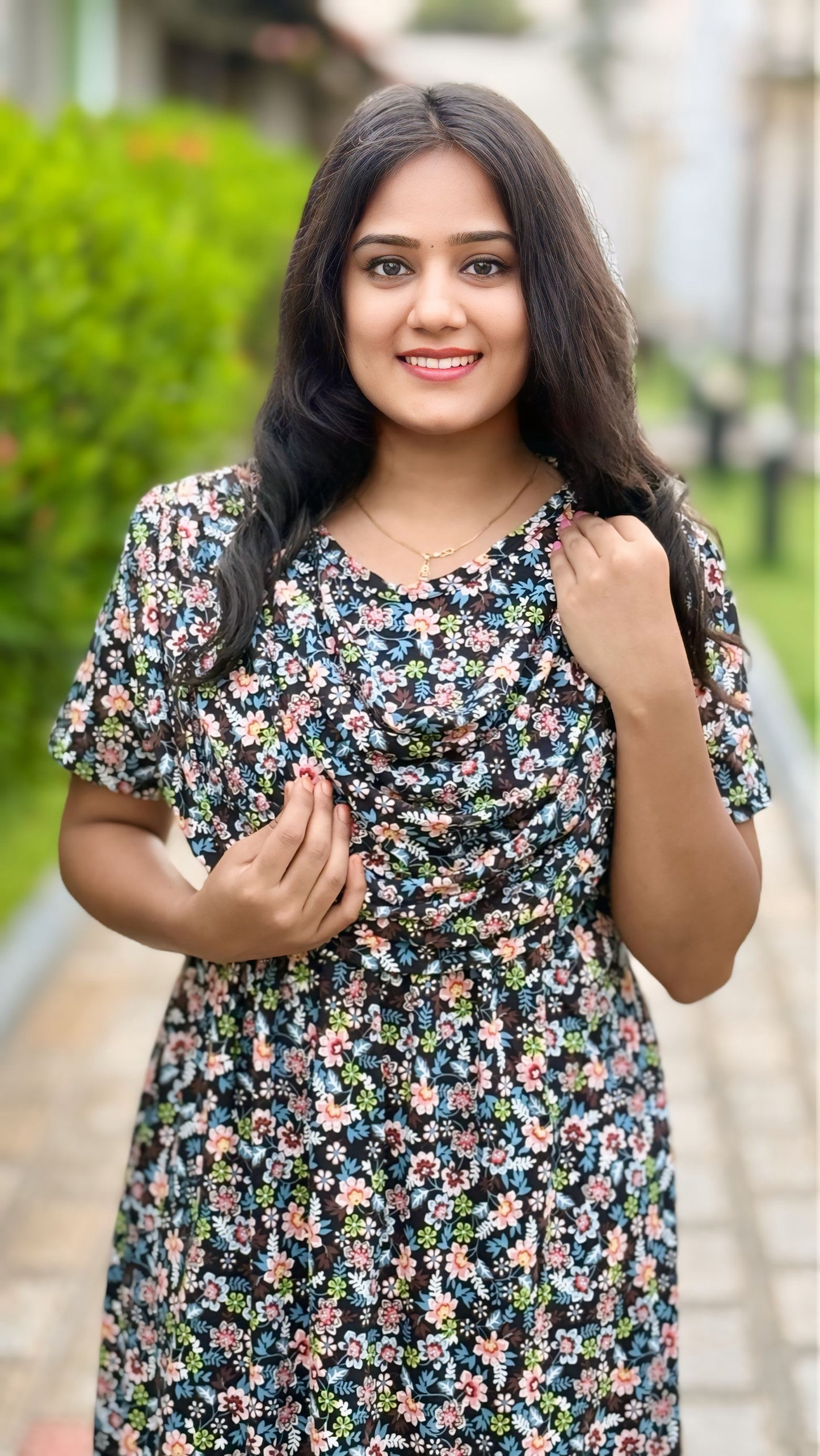 Vivoura (Zipless Maternity Shawl)