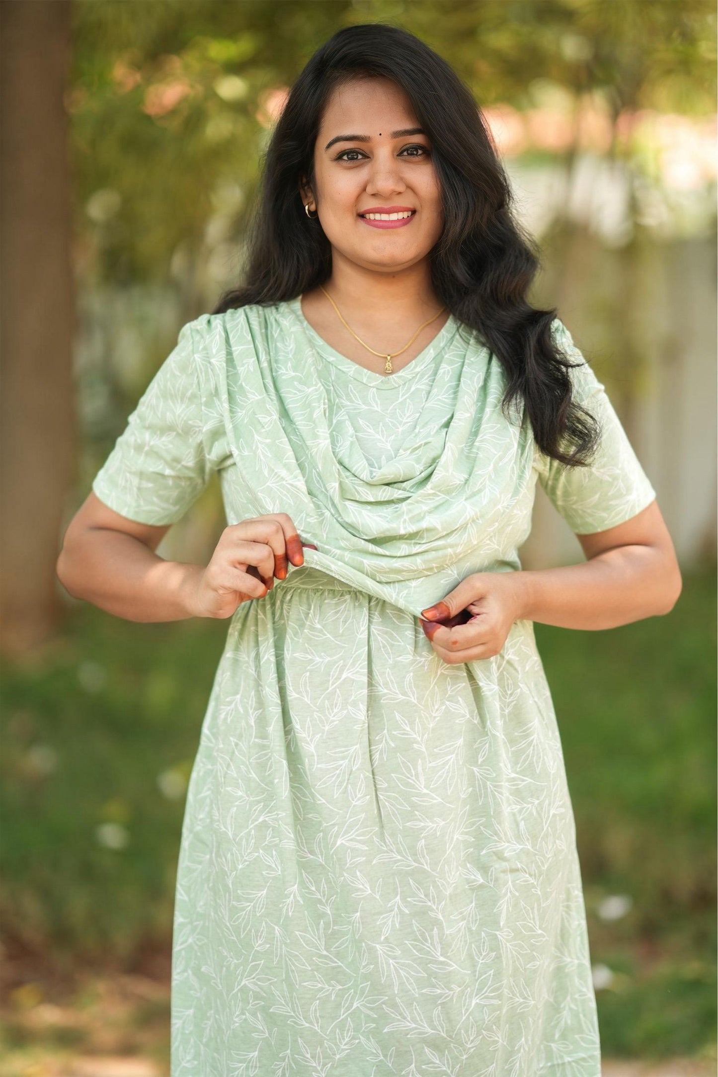 Mild Floral Green (Zipless Maternity Shawl)