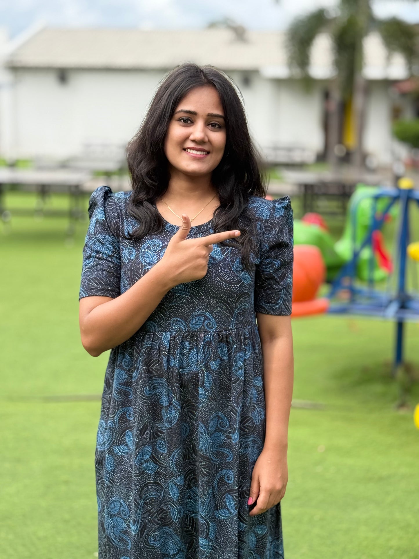 PUFF TYPE MAXI COTTON LOUNGE WEAR WITH SHINNING DESIGN BLACK