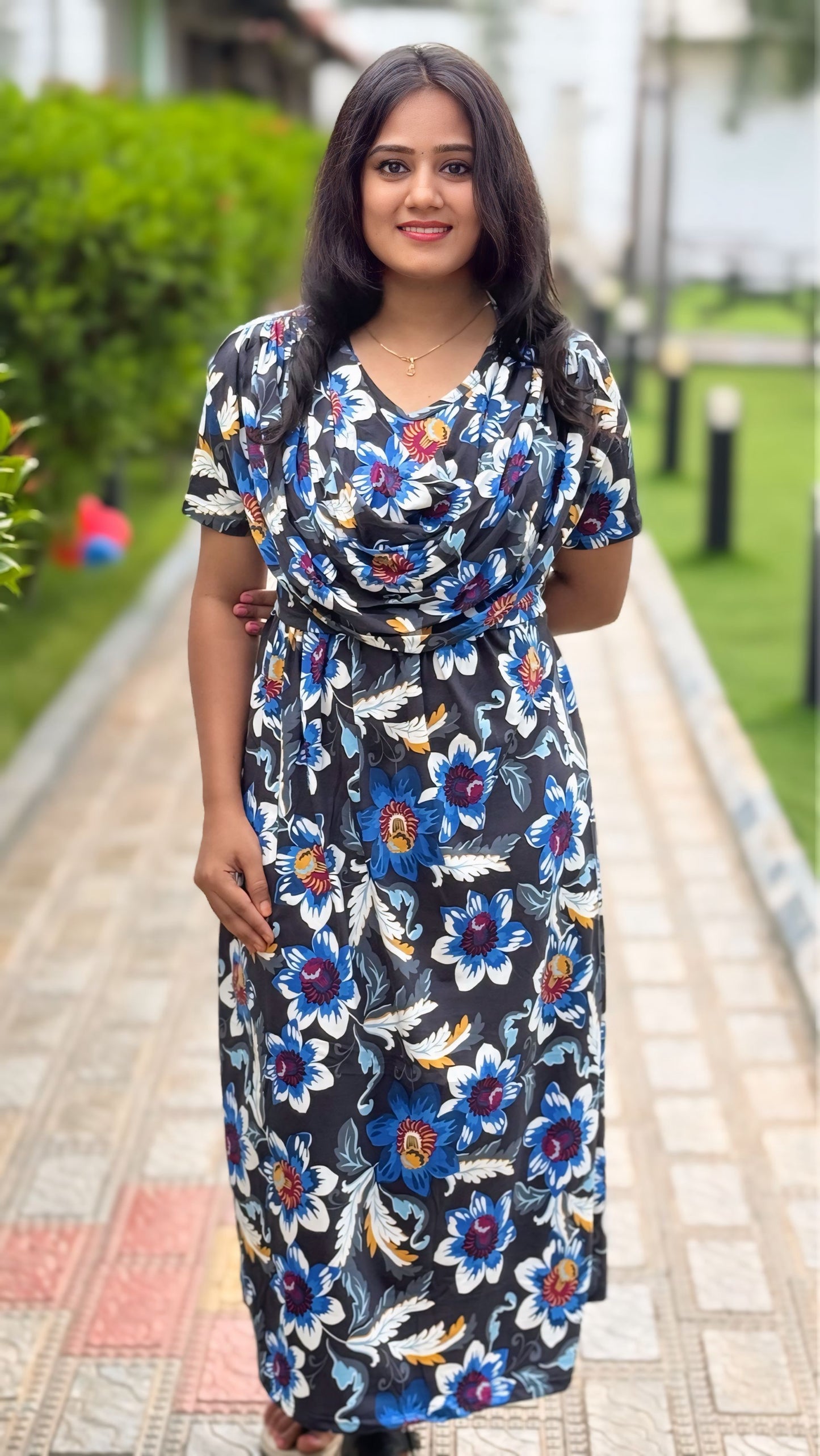 Navora (Zipless Maternity Shawl)