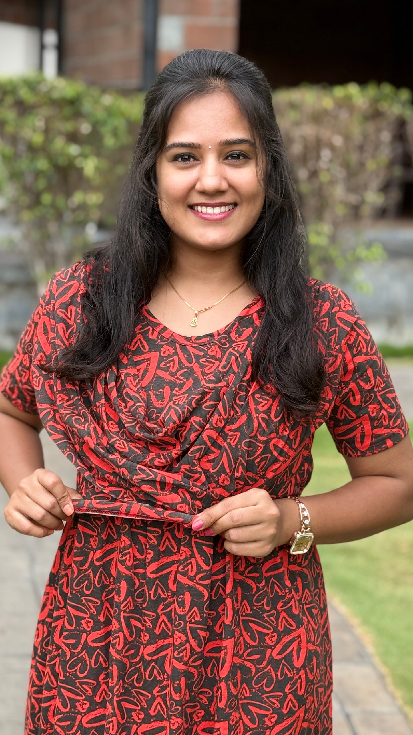 Merun Red Heart (Zipless Maternity Shawl)