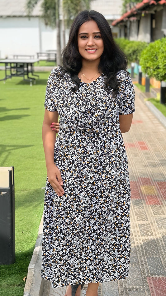 Blue Beauty Blooms (Zipless Maternity Shawl)