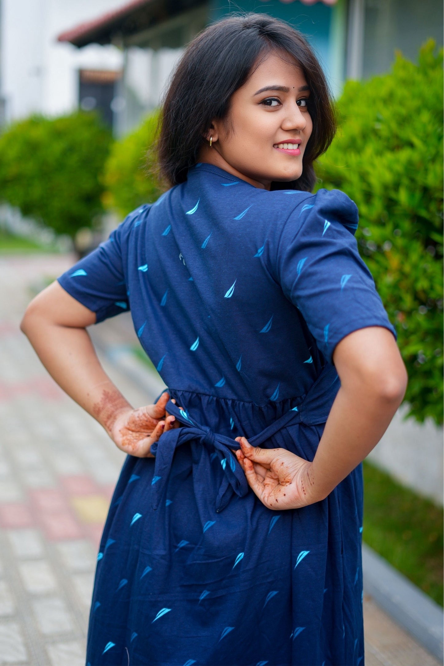 Nautica (Feeding Cover)