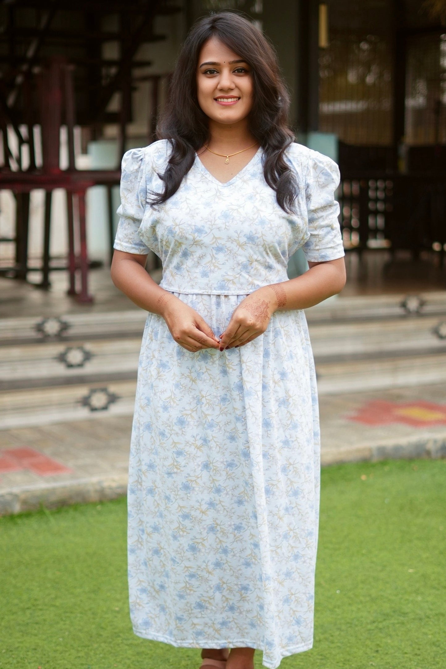 Skyla (Feeding Cover)