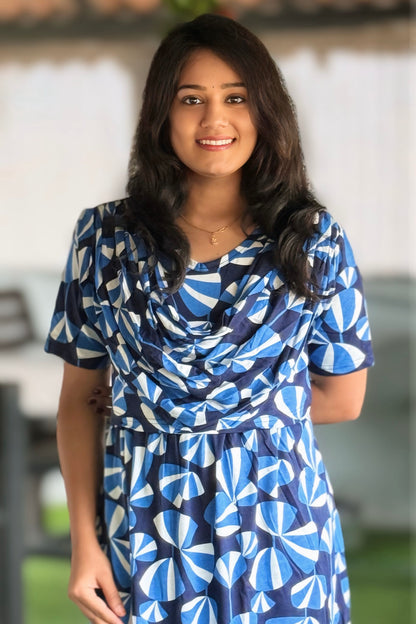 BLUVIA (Zipless Maternity Shawl)