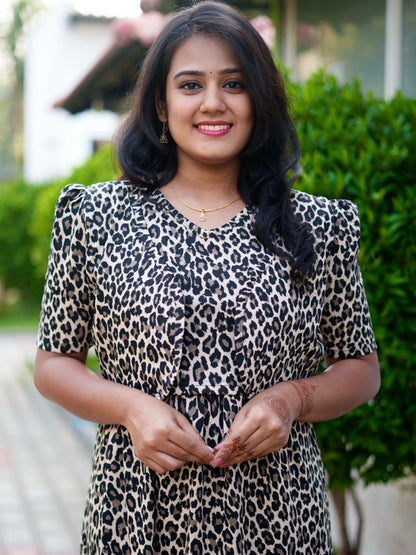 MATERNITY ATTACHED COAT (Wild Elegance)