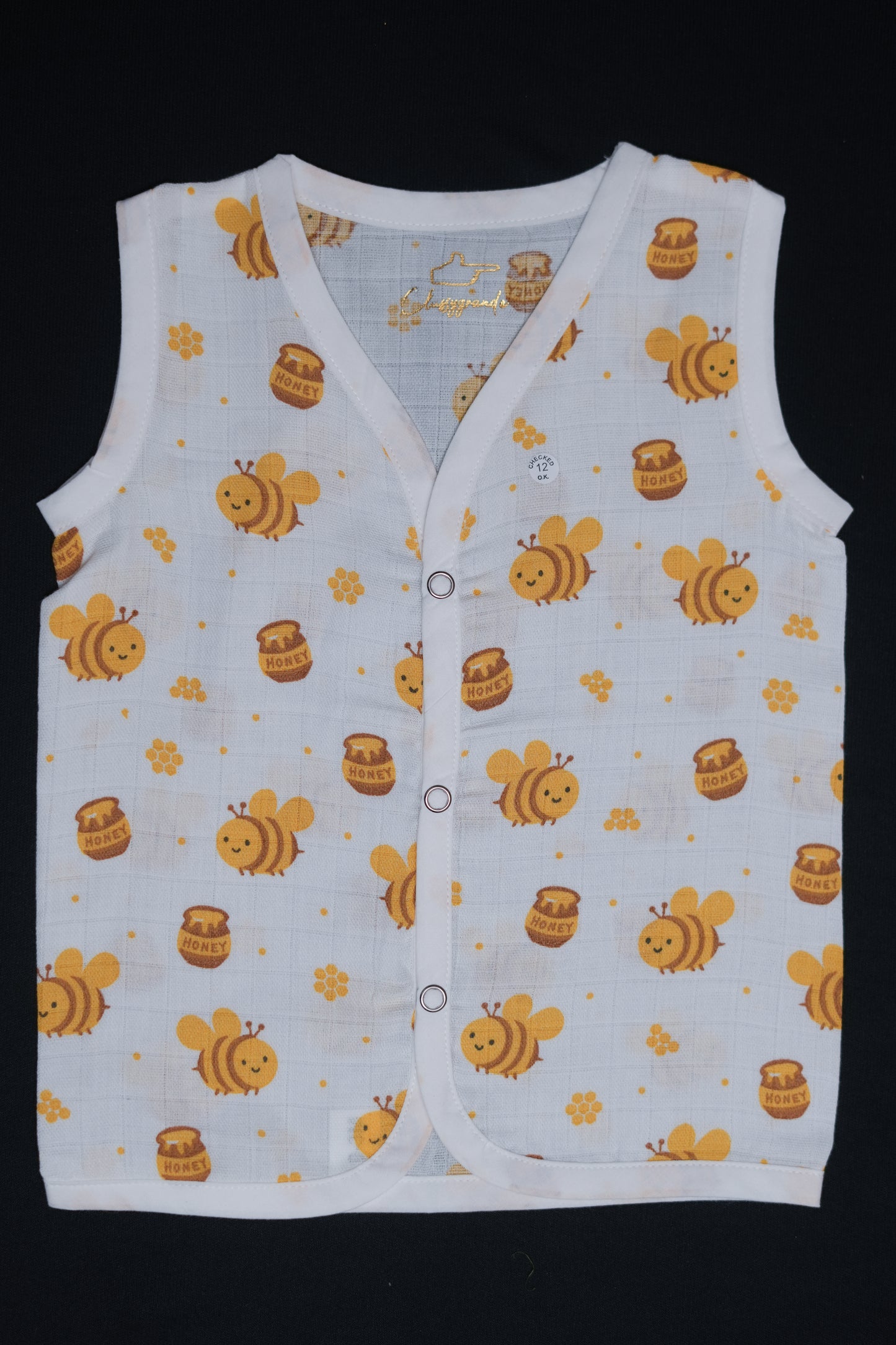 (3 Pc) Muslin Snap Button Jabla Sleeve Less