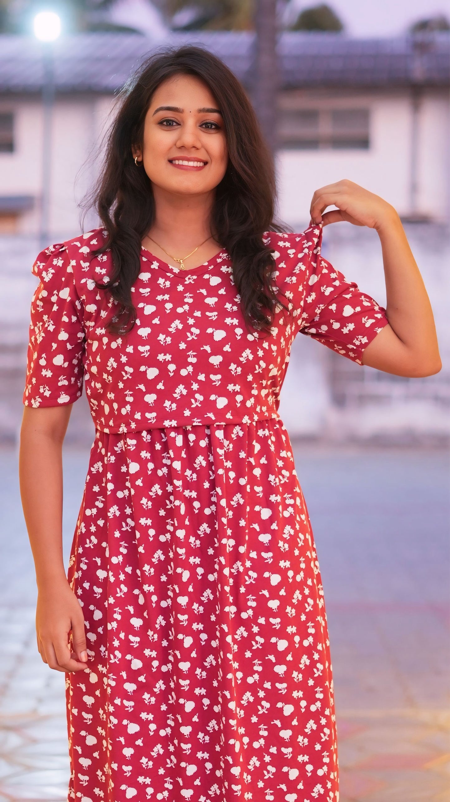 Red Radiance (ZIPLESS MATERNITY)