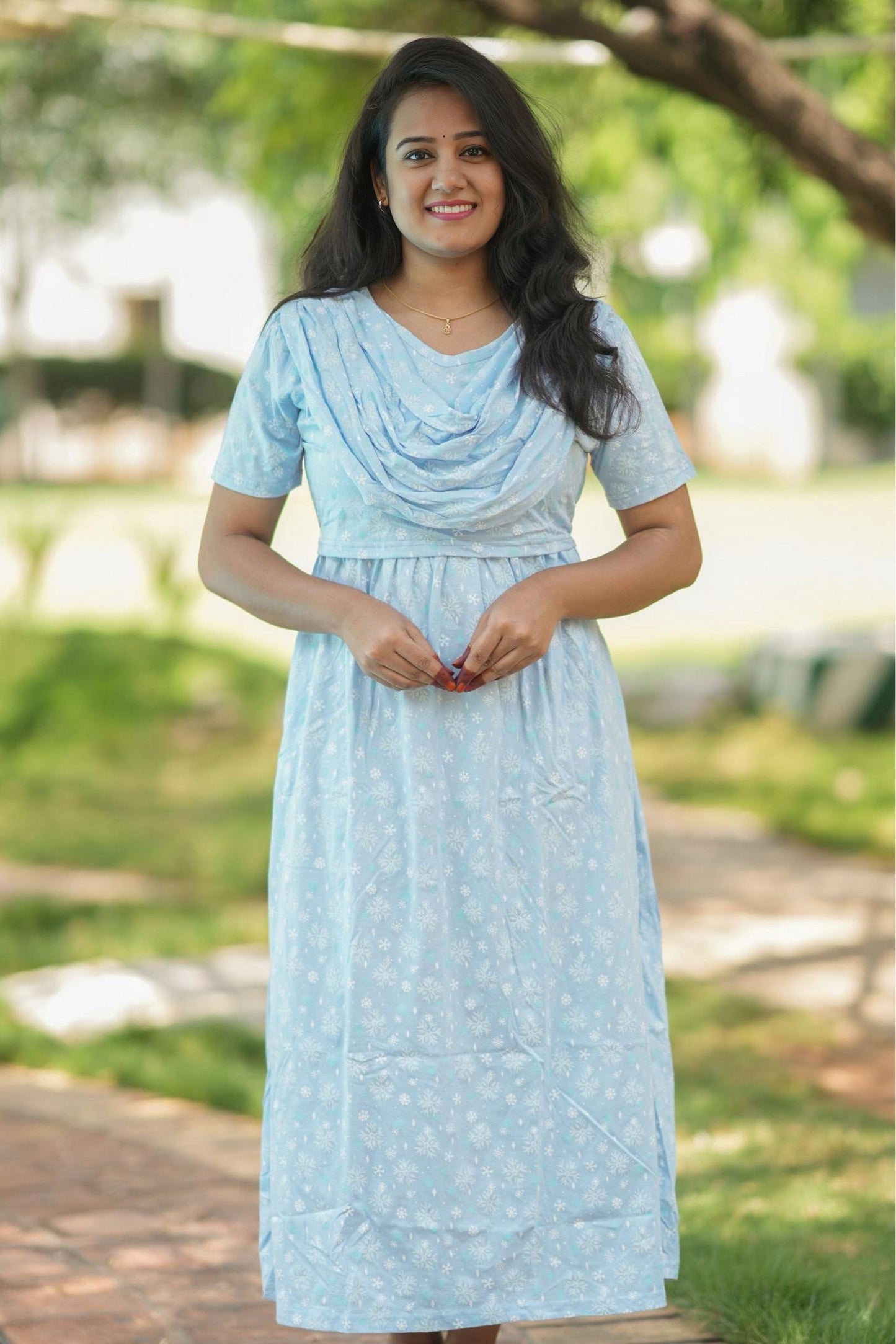 Glaciera (Zipless Maternity Shawl)