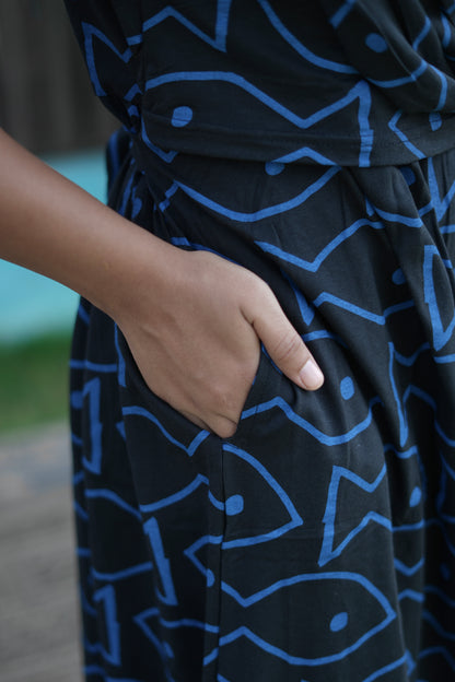 BluFinia (Zipless Maternity Shawl)