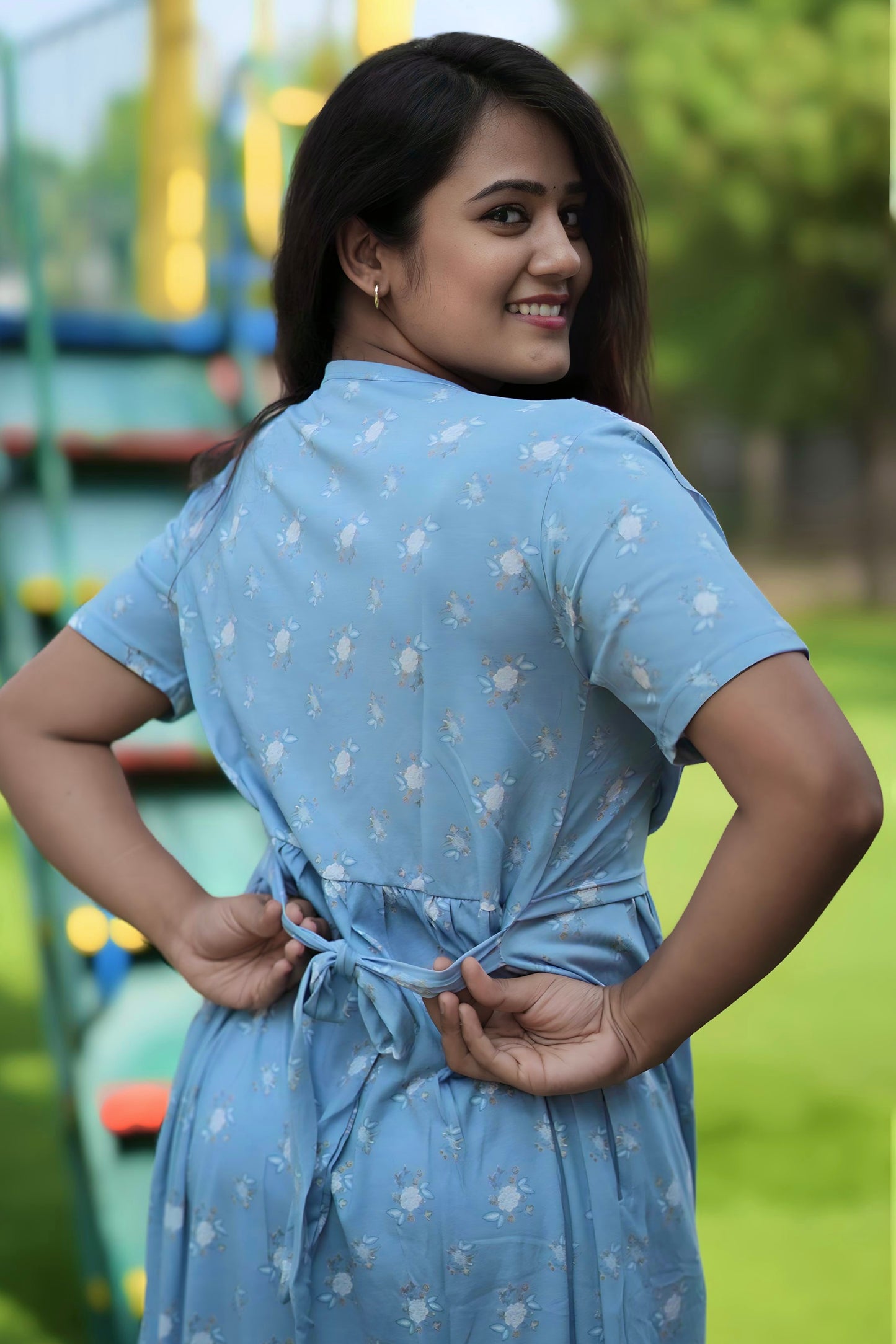 Bella (Zipless Maternity Shawl)