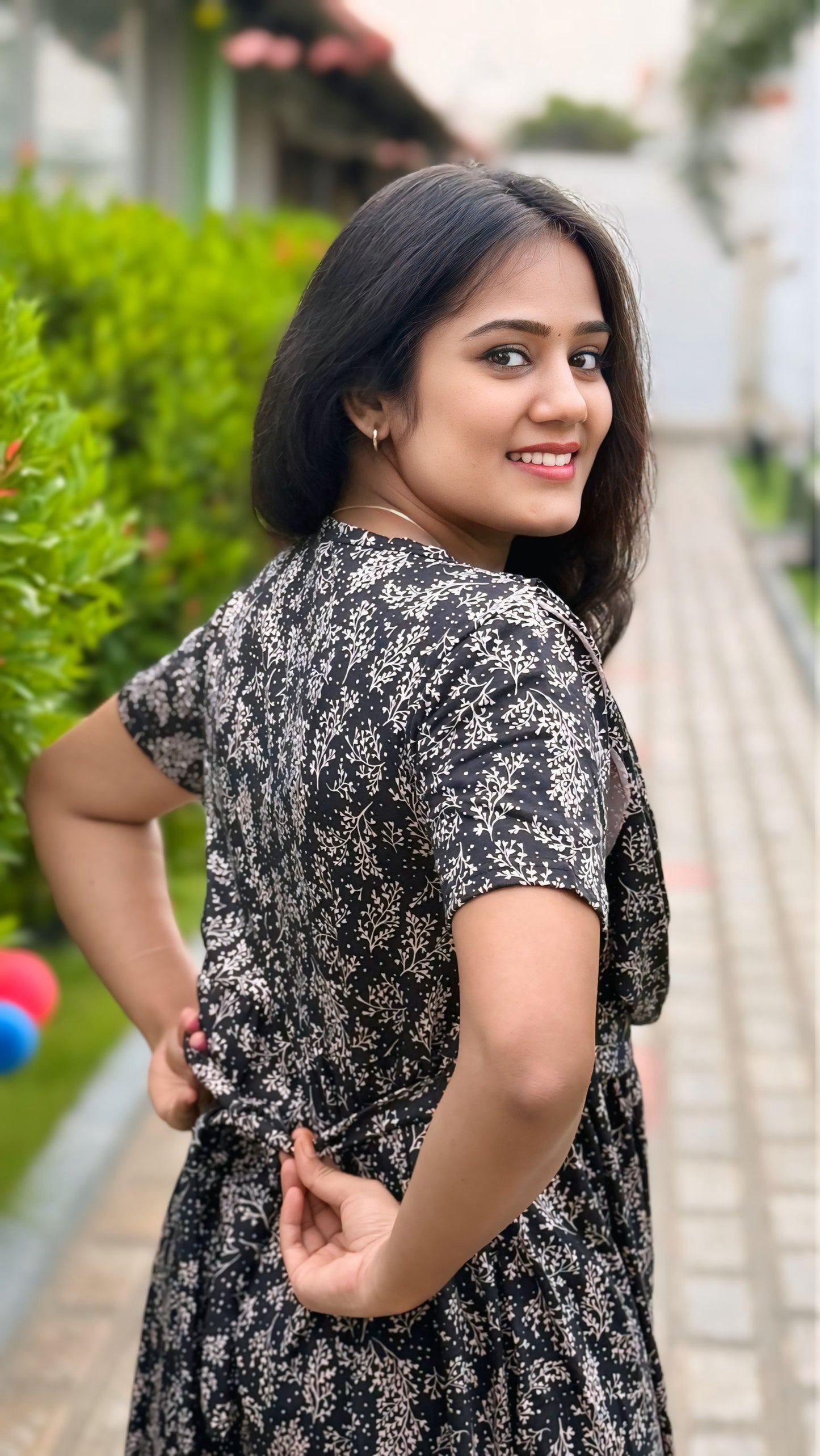 Classora (Zipless Maternity Shawl)