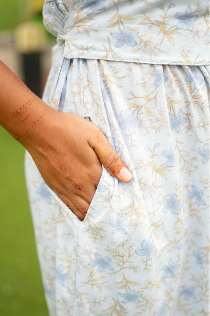 Skyla (Feeding Cover)