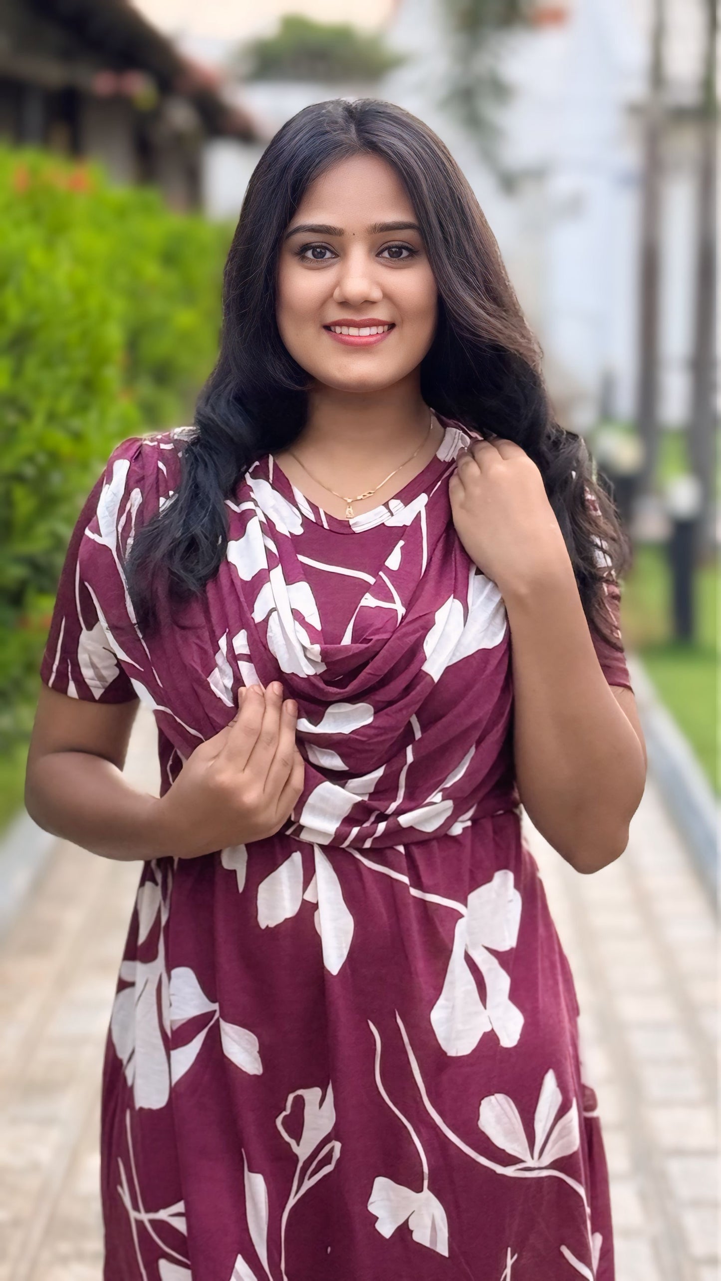 Merun Rosavine (Zipless Maternity Shawl)