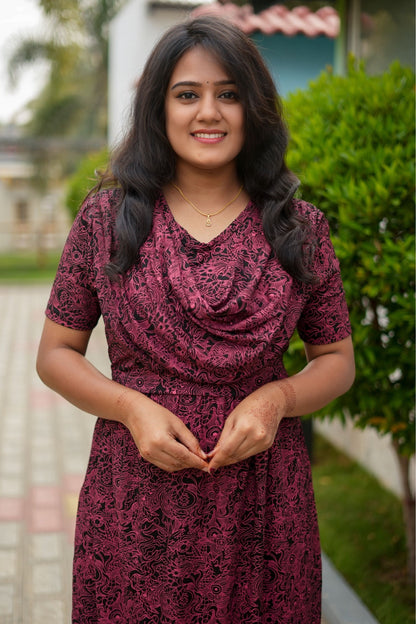 Crimson Charm  (Zipless Maternity Shawl)