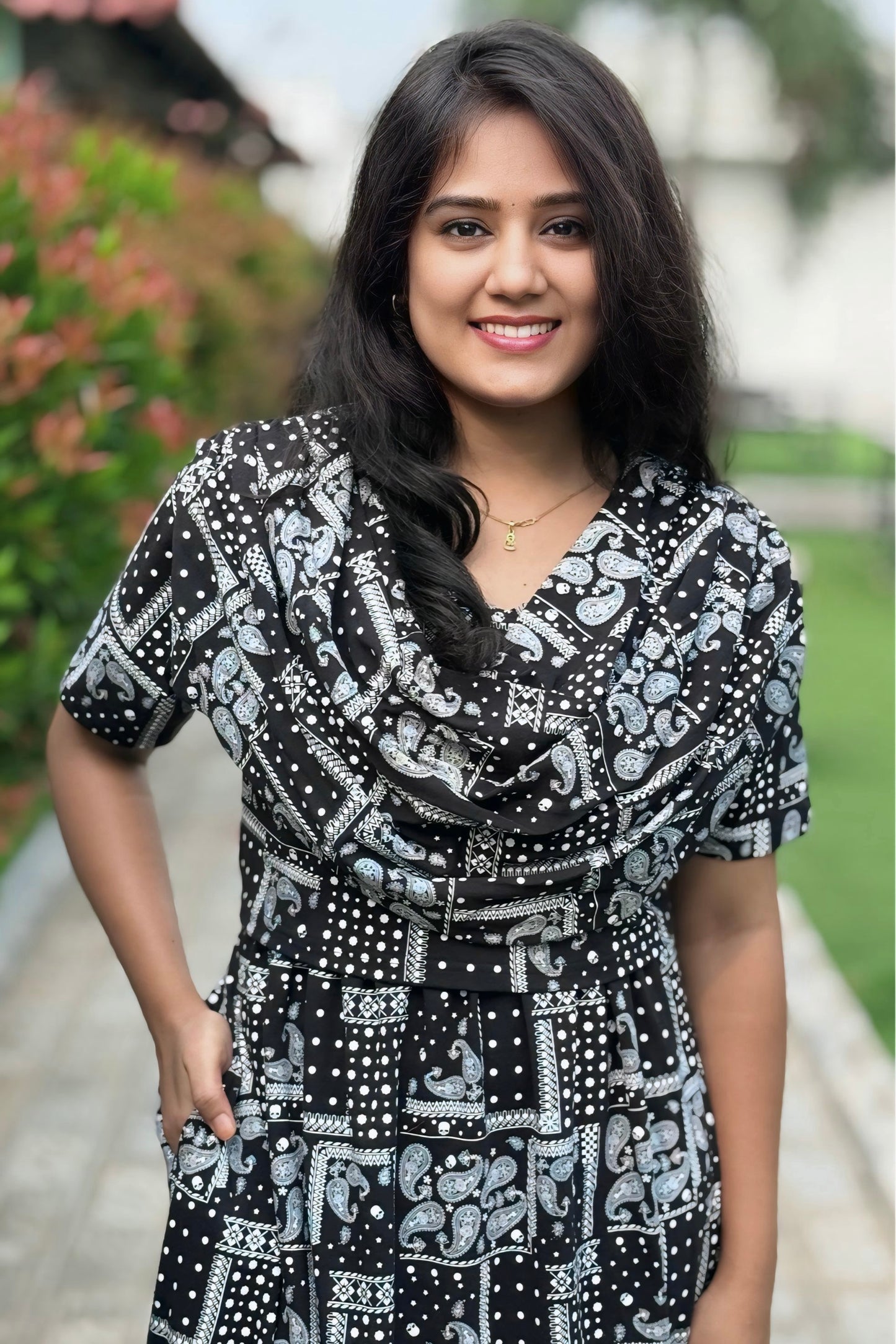 BlackLine (Zipless Maternity Shawl)